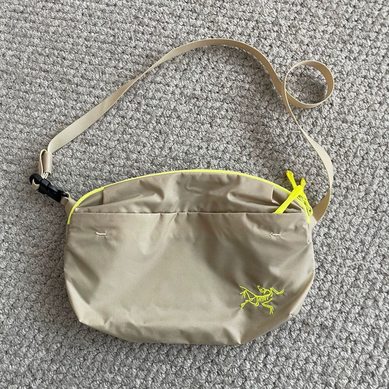 Arc'teryx Arcteryx Light Brown Embroidered Double-Layer Crossbody Bag Size ONE SIZE - 1 Thumbnail