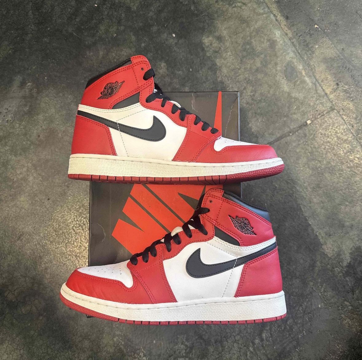 Jordan 1 Chicago (2015)