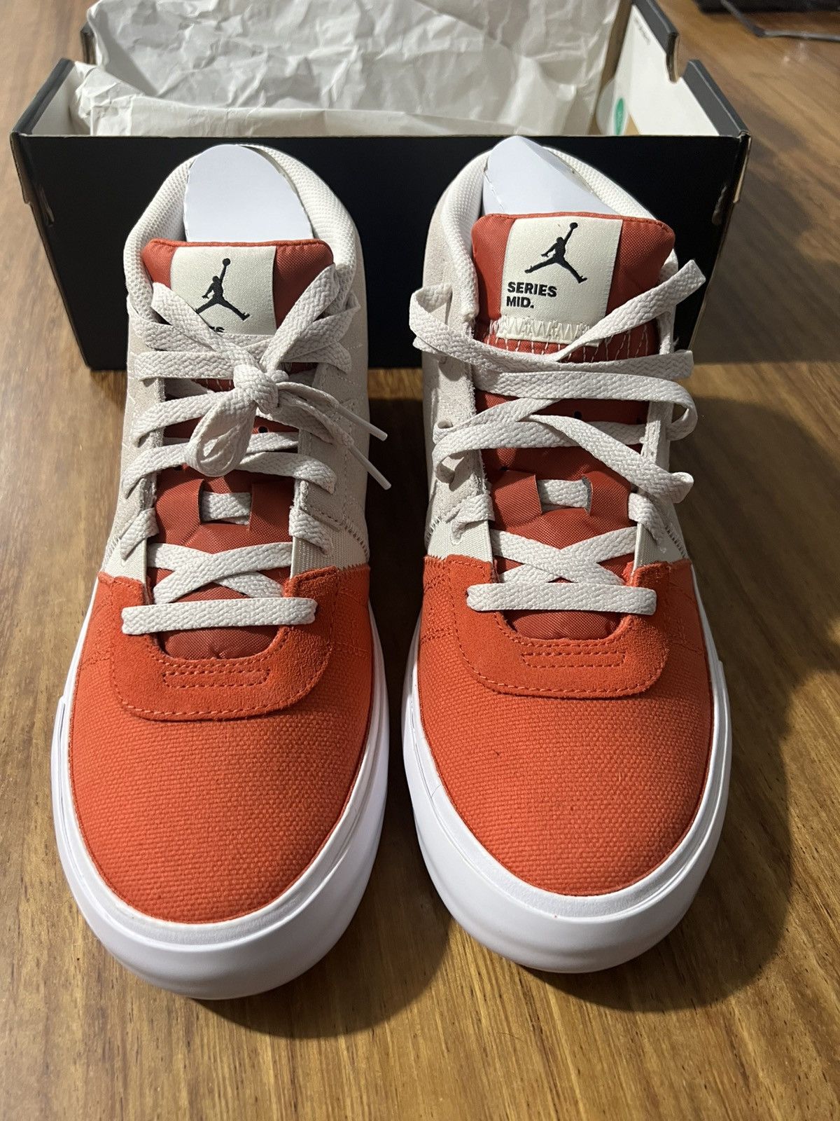 Jordan Brand Jordan Series Mid Size US 9 / EU 42 - 3 Thumbnail