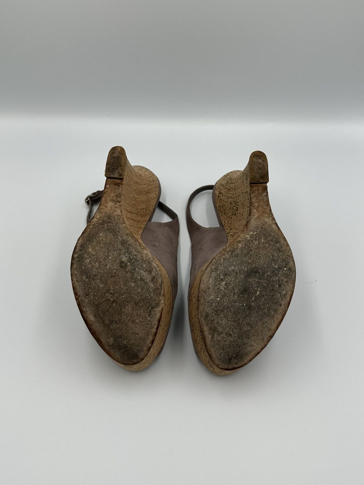 Gucci Gucci suede open toe wedge sandals with box Size US 5.5 / IT 35.5 - 13 Thumbnail