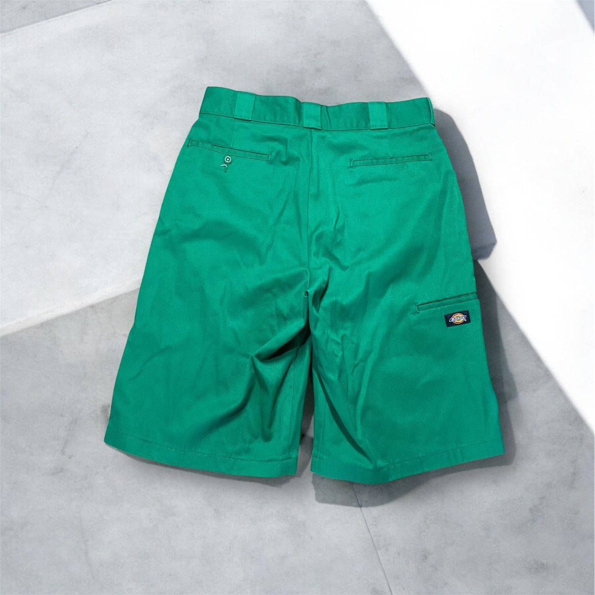 Dickies Green Dickies Worker Shorts oversize vintage y2k rap Size US 32 / EU 48 - 1 Thumbnail