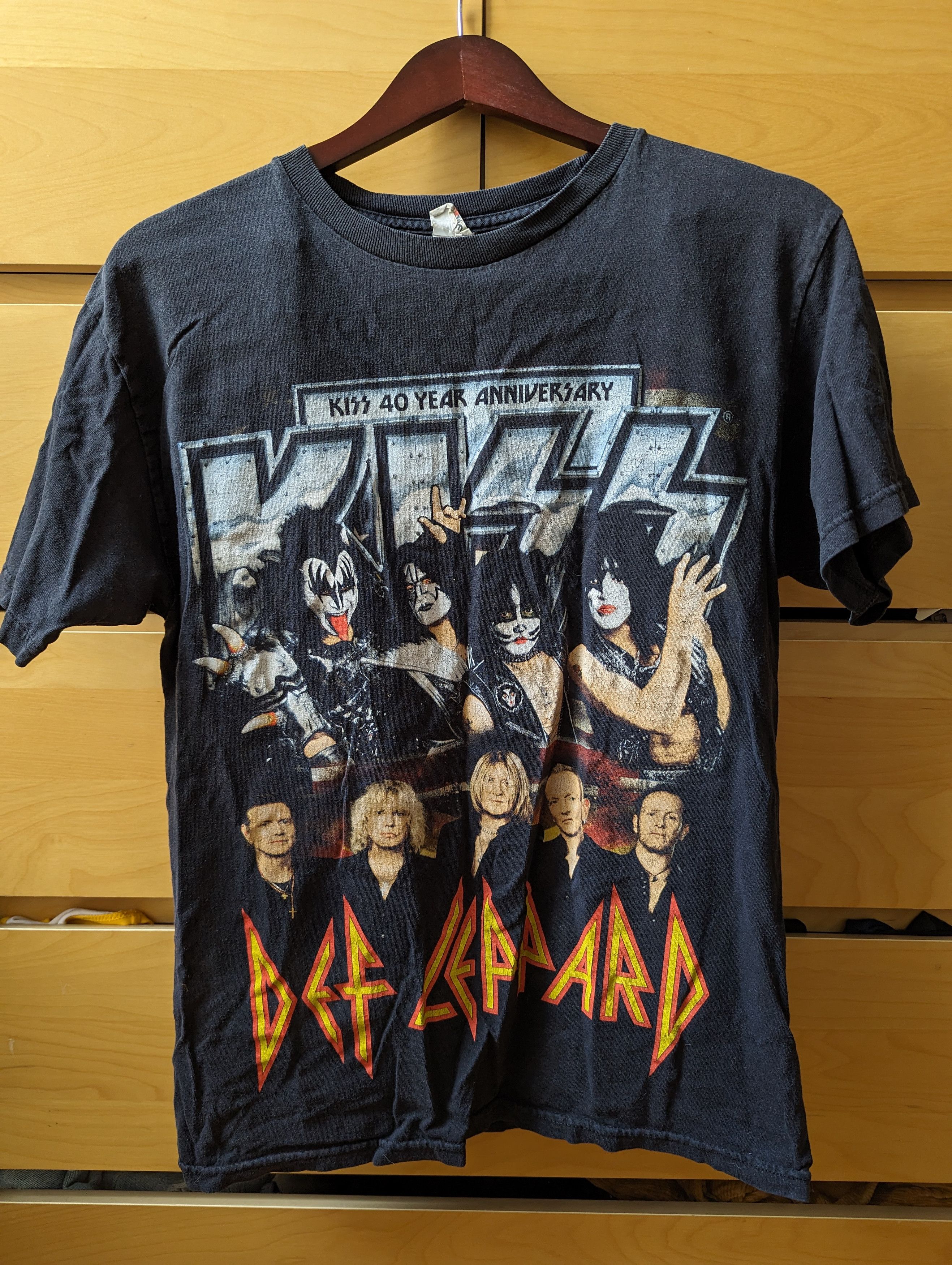 image of Def Leppard Vintage Tour T Shirt Band Tee in Black, Women's (Size Small)