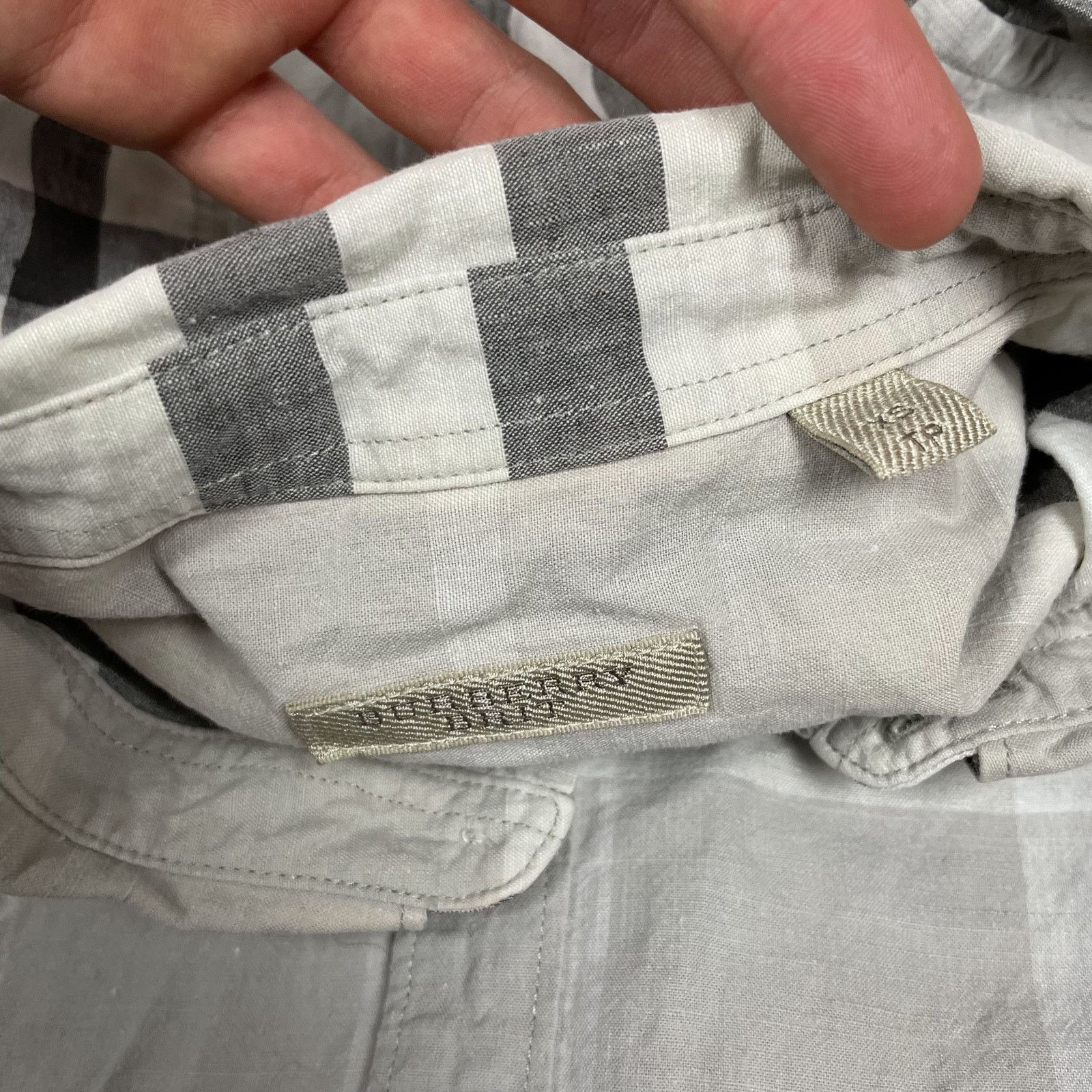 Burberry Burberry Brit Men's Gray Plaid Collared Long Sleeve Shirt XS Size US XS / EU 42 / 0 - 6 Thumbnail