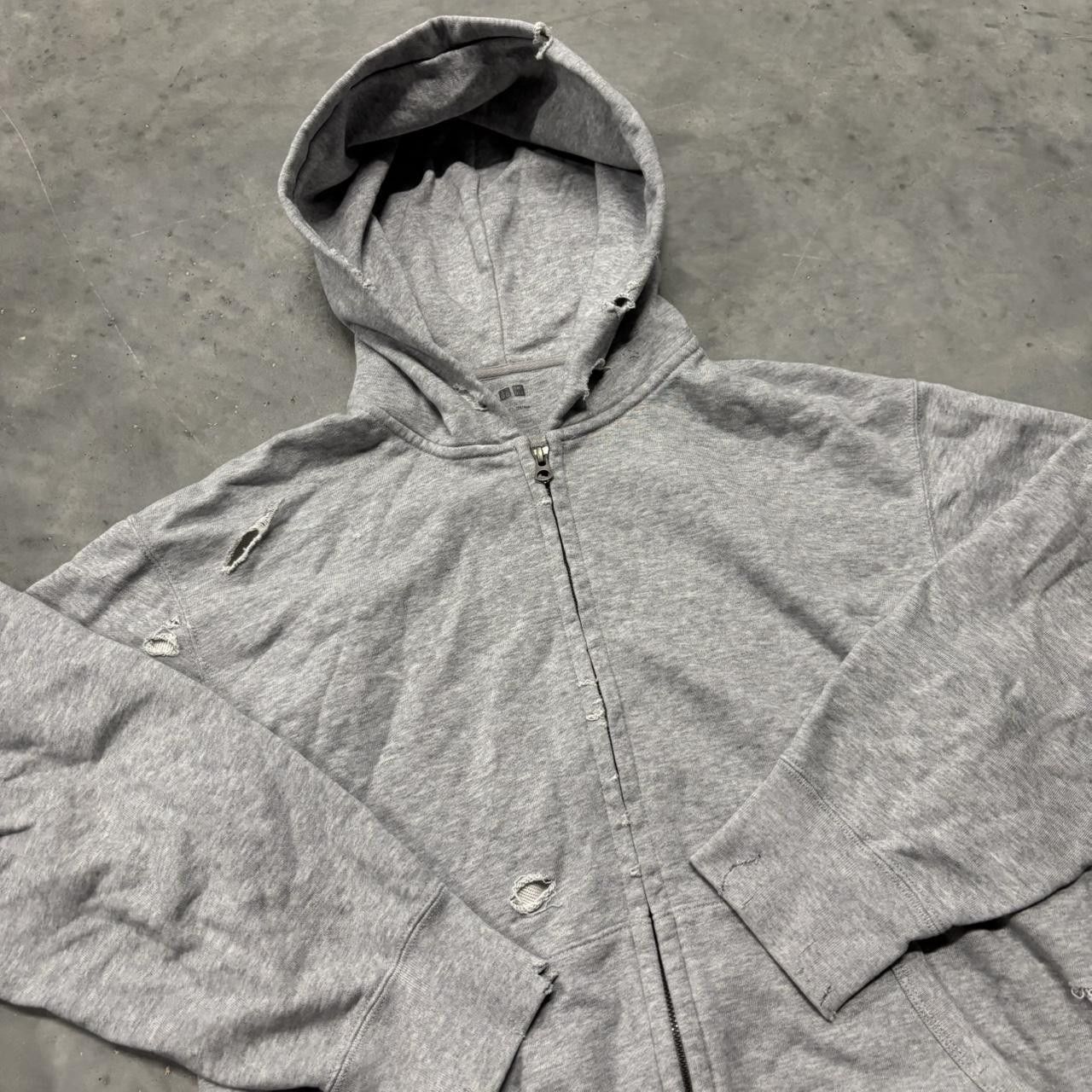 Japanese Brand × Vintage Crazy Vintage Y2K/2000s Light Grey Thrashed Distressed Style Streetwear Zip Up Hoodie! Size US L / EU 52-54 / 3 - 5 Thumbnail