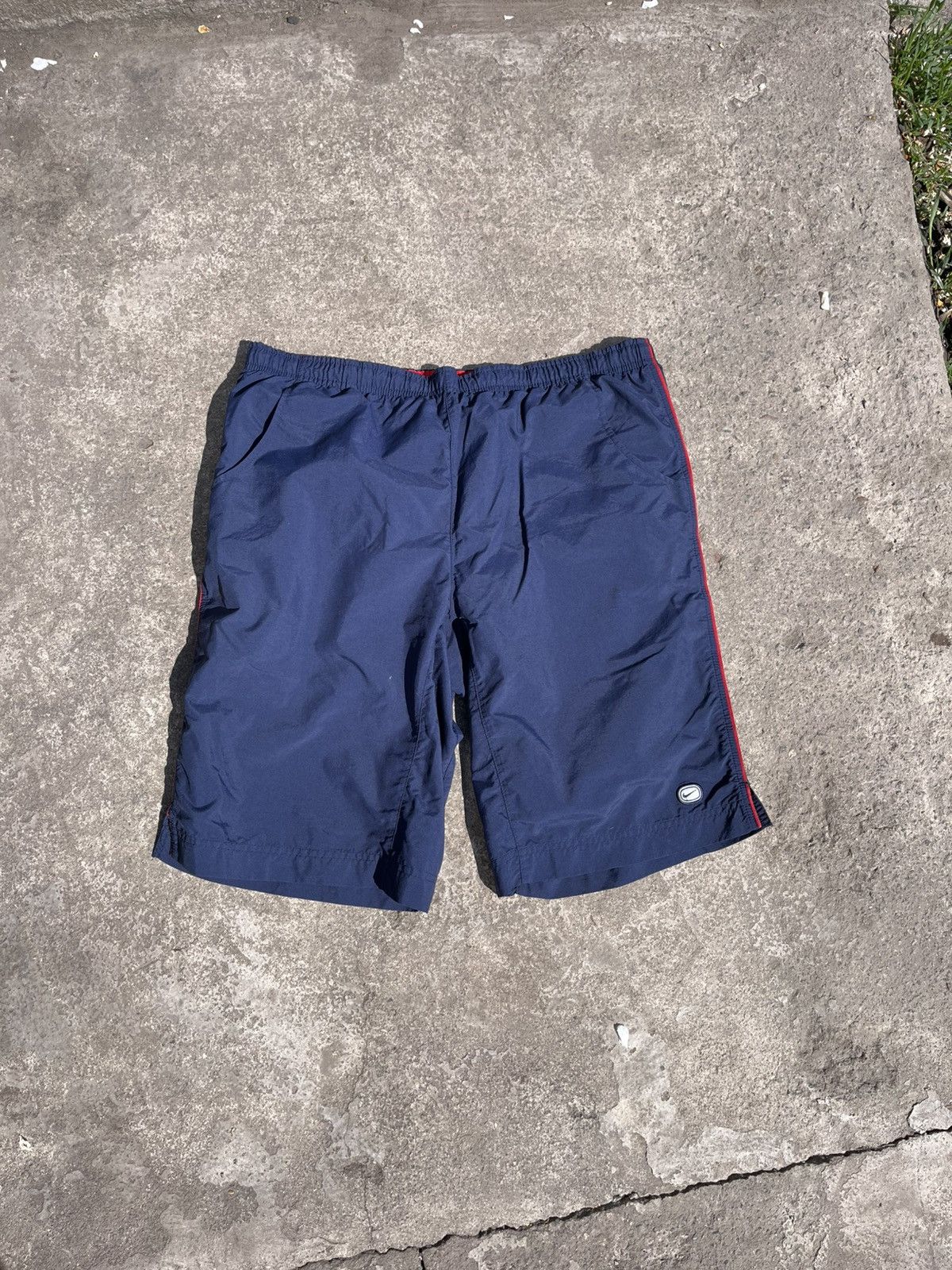 Nike 💋NIKE VINTAGE BIG LOGO Y2K 00’s SHORTS Size US 32 / EU 48 - 3 Thumbnail