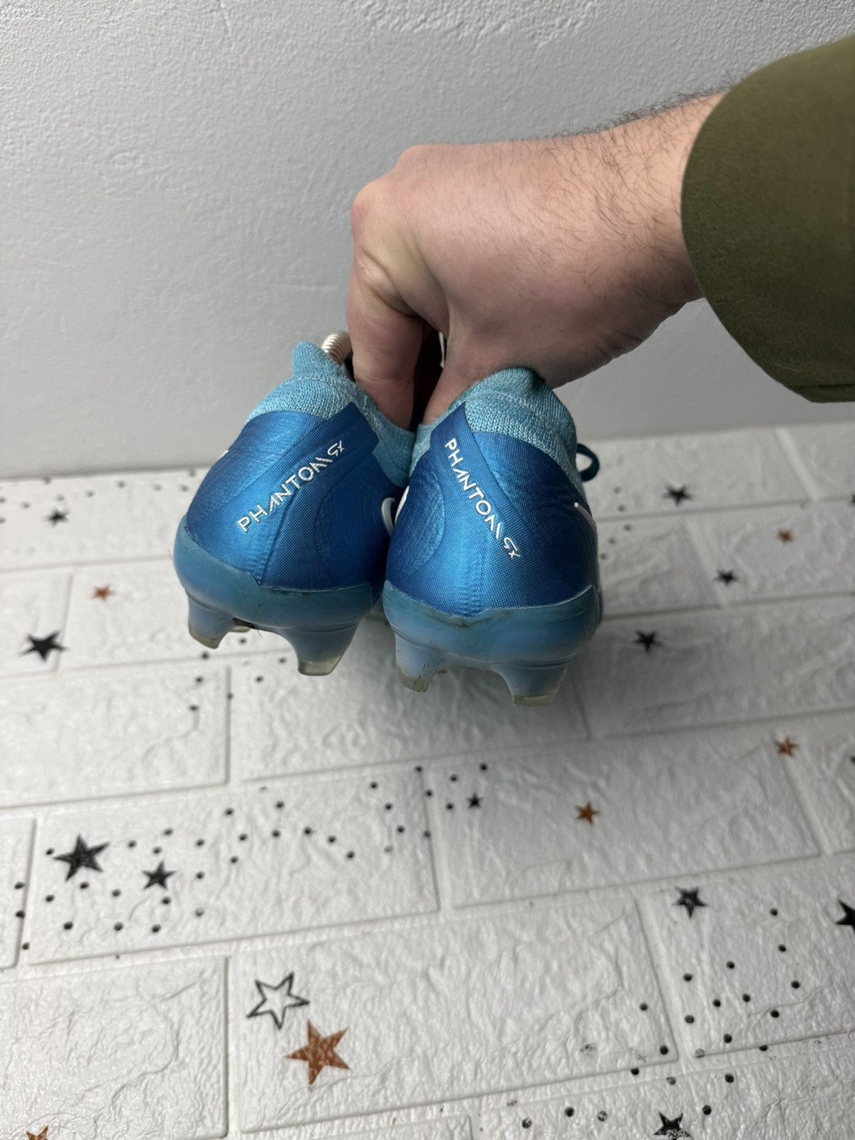 Nike NIKE PHANTOM GX 2 ELITE FG US9 UK8 EUR42.5 FJ2559-400 CLEATS Size US 9 / EU 42 - 6 Thumbnail