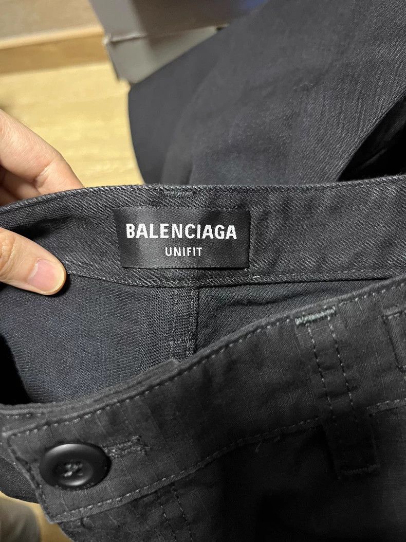 Balenciaga Balenciaga size S Multi-Pocket Cargo Pants with Denim Patc Size US 27 - 5 Thumbnail