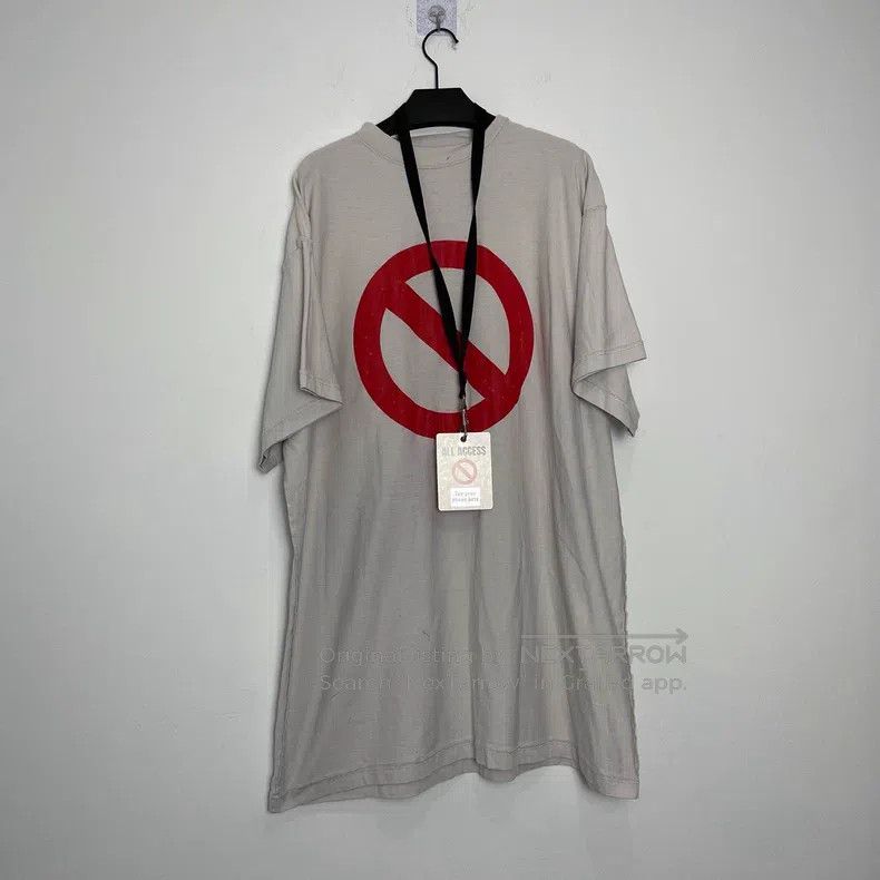 Balenciaga Balenciaga No Sleeve Shirts Prohibited Size US M / EU 48-50 / 2 - 1 Thumbnail