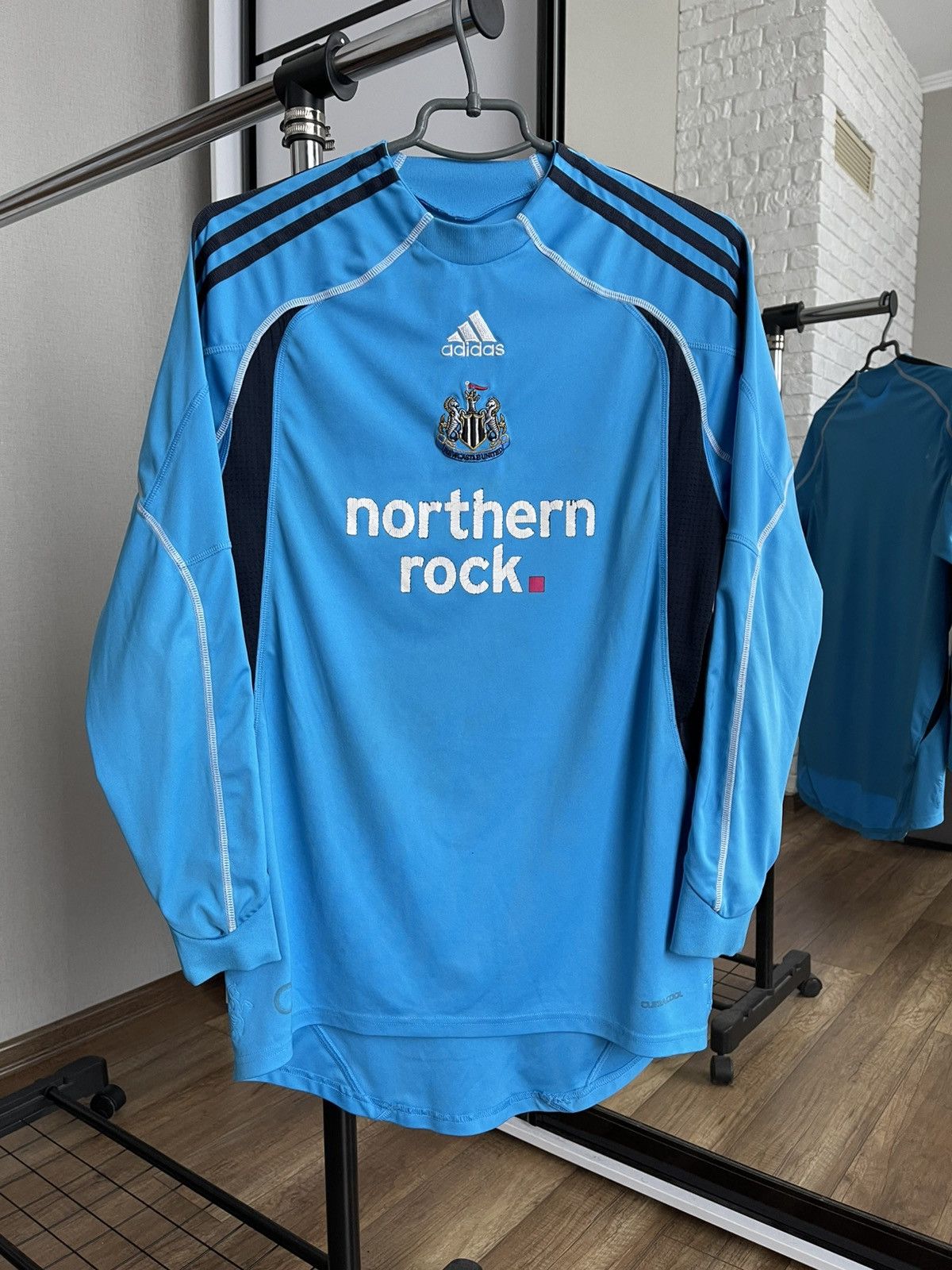 Adidas 2009/2010 Adidas Newcastle Vintage Soccer Jersey Goalkeeper Size US S / EU 44-46 / 1 - 3 Thumbnail