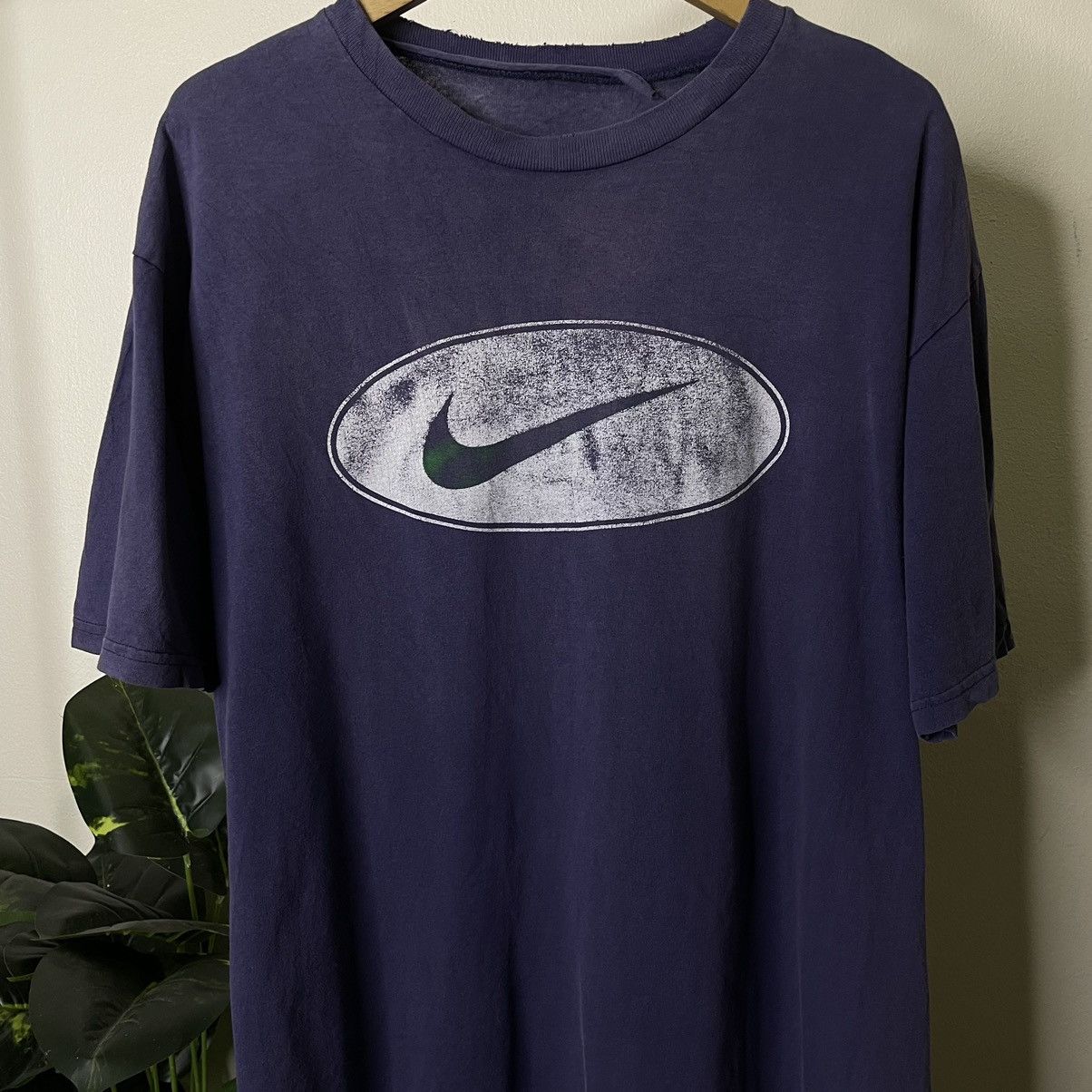 Nike × Vintage 1990s Nike Oval Big Logo Faded Navy T Shirt Size US XL / EU 56 / 4 - 2 Thumbnail