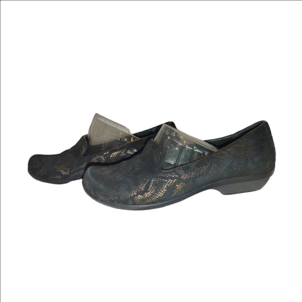 Dansko Olivia Leather Slip On Size 38