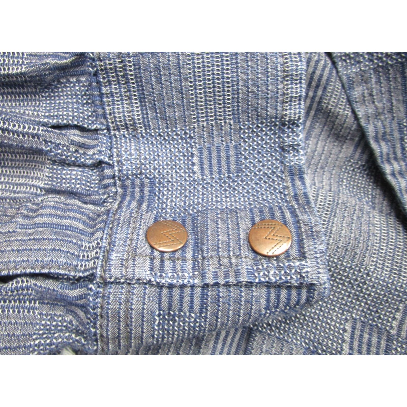 Wrangler VINTAGE Wrangler Shirt Mens 2XL Blue Chambray Snap Western Cowboy Fray Fringe Retro Geometric 90s Mens Size US XXL / EU 58 / 5 - 4 Thumbnail
