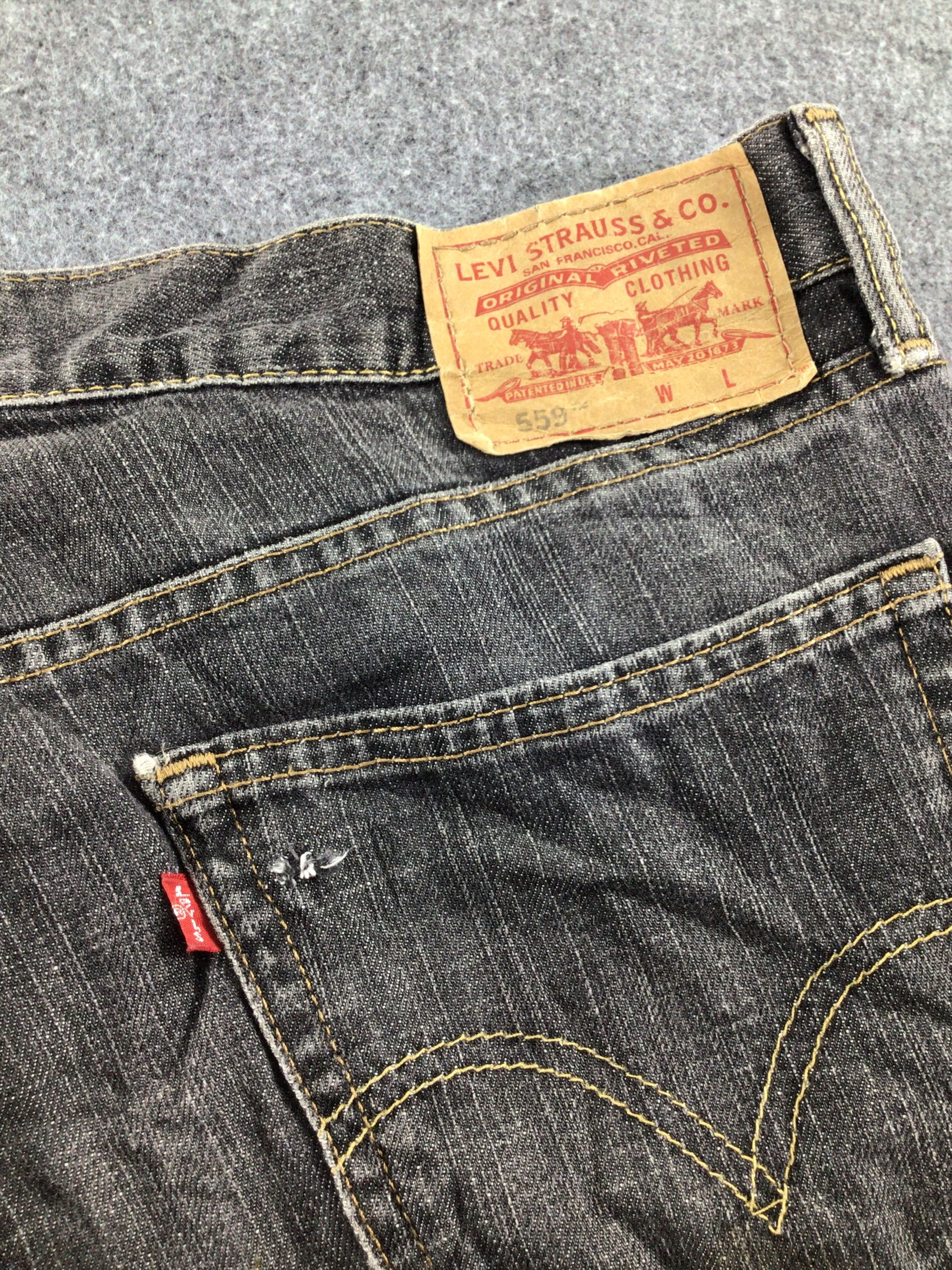 Levi's Vintage Levis 559 Jeans Faded Black Denim -J471 Size US 37 - 5 Thumbnail