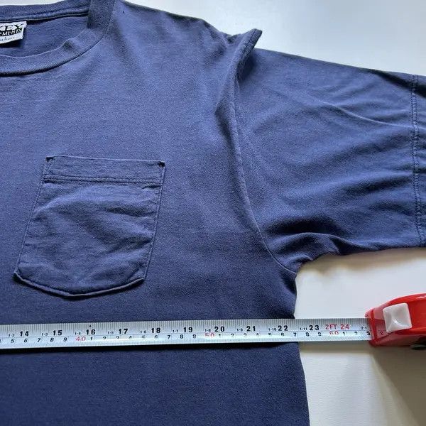 Vintage Vintage 90s Faded Blue Blank Pocket T Shirt Large USA Made Size US L / EU 52-54 / 3 - 4 Thumbnail