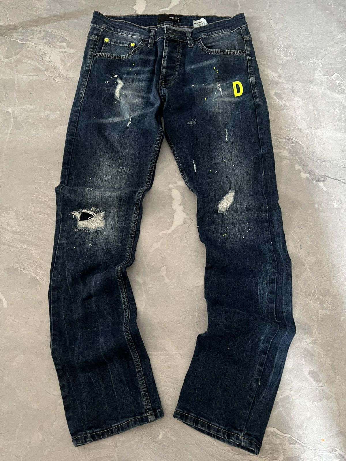 Japanese Brand Distressed Faded Slim Denim — Clean Streetwear Glam Look 90s Size US 31 - 1 Thumbnail