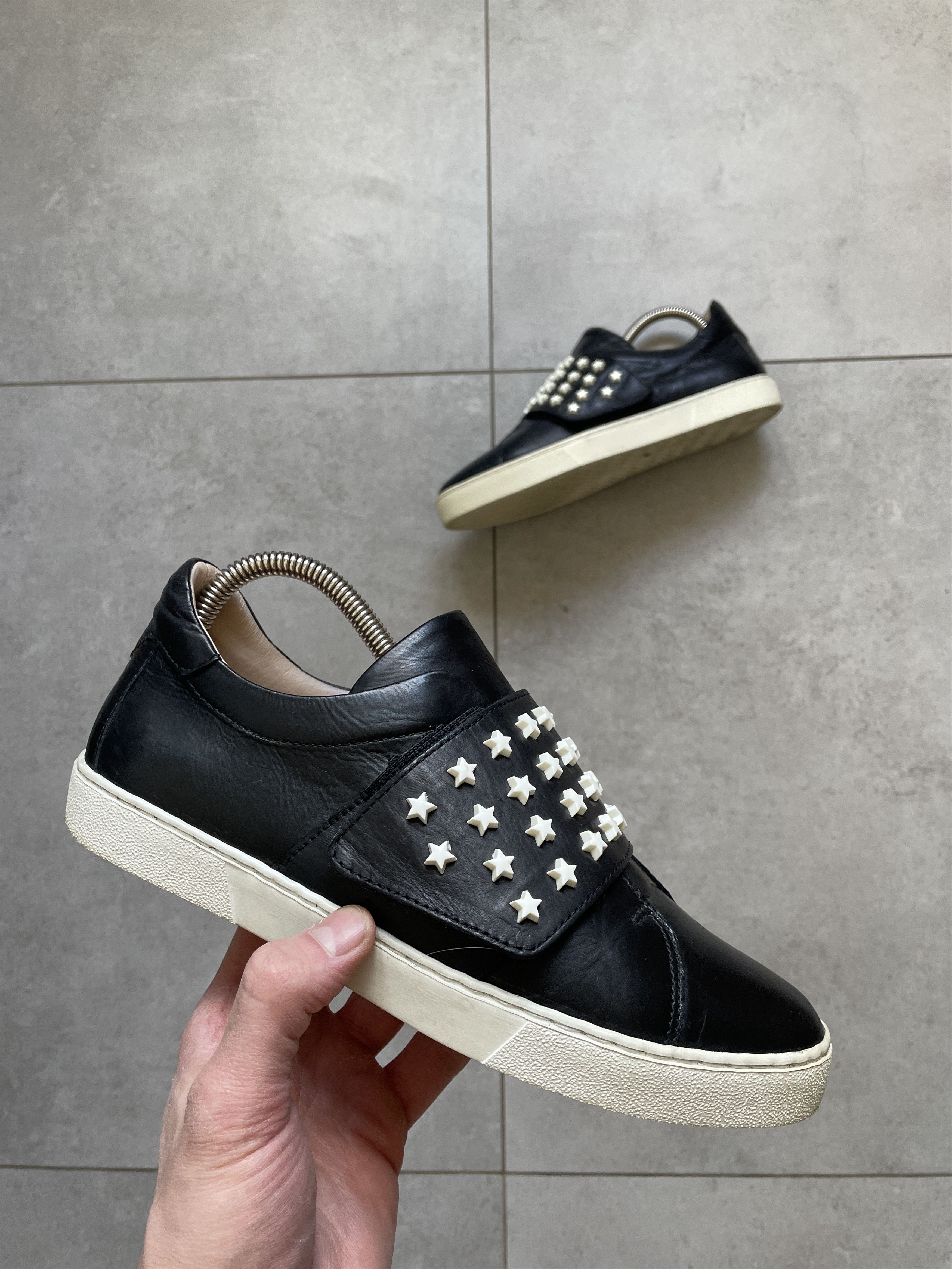 Valentino VALENTINO TYOE STARS VELCRO BLACK LEATHER SNEAKERS Size US 8 / IT 38 - 1 Thumbnail
