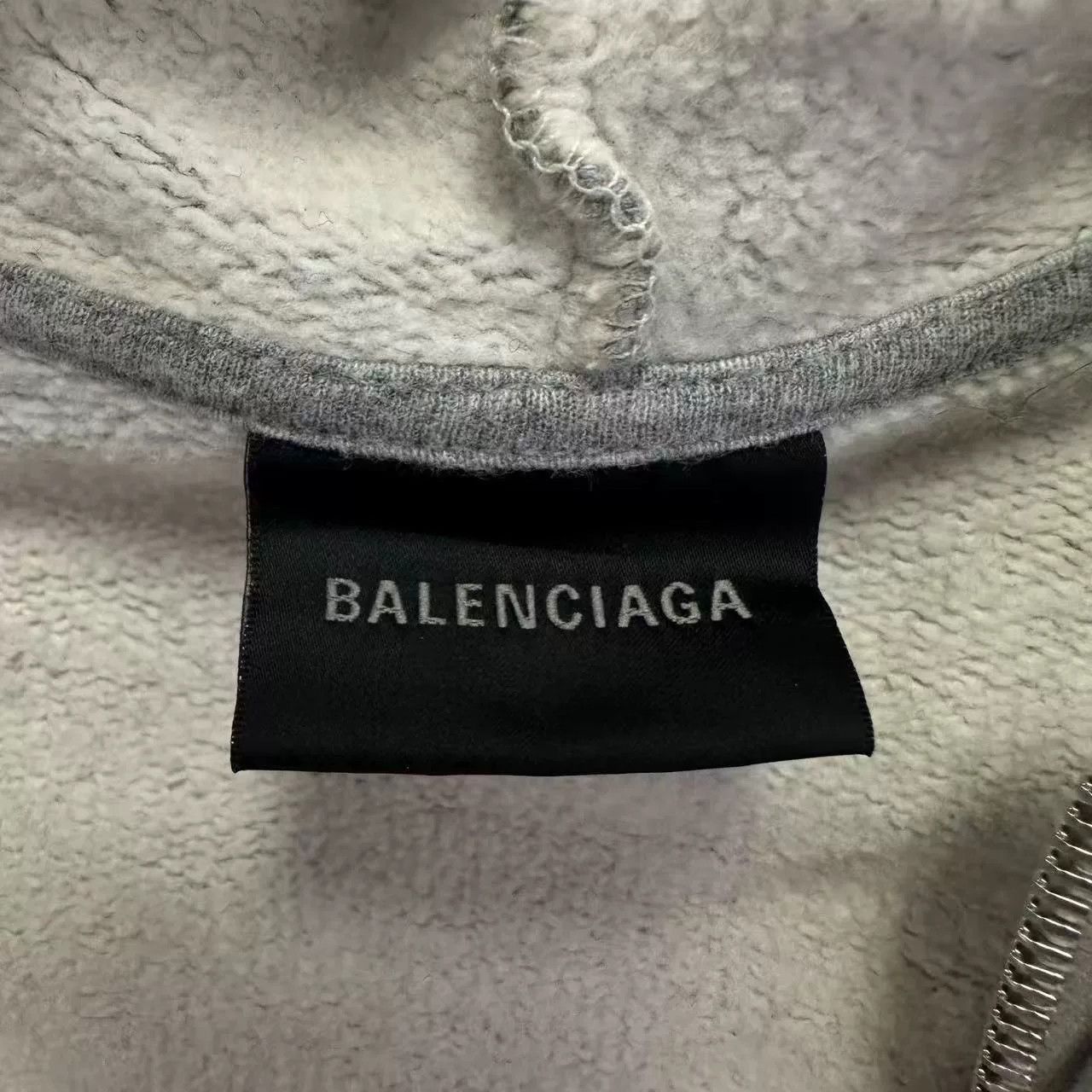 Balenciaga Balenciaga Alien Zip Hoodie Jacket Gray Size US S / EU 44-46 / 1 - 3 Thumbnail