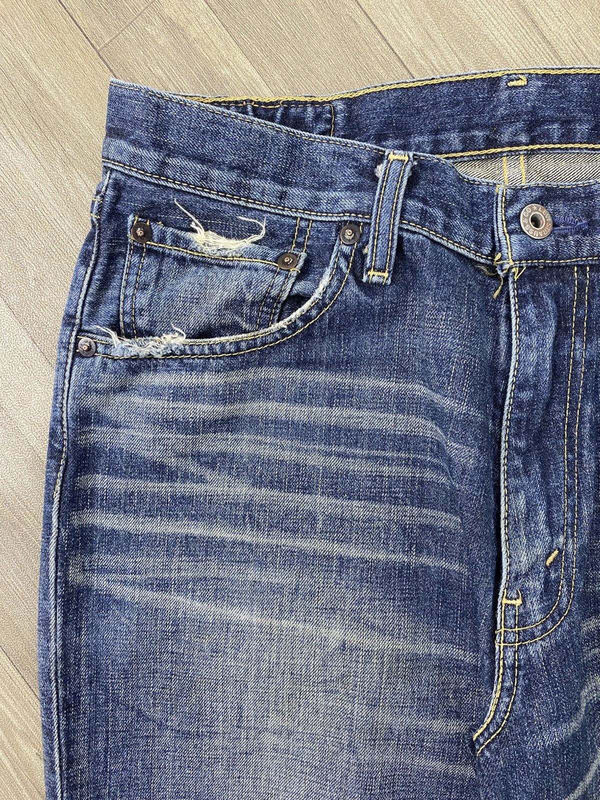 Levi's Vintage Clothing 🇯🇵Vintage Levis 502 Distressed Faded 33x32 Straight Jeans Size US 30 / EU 46 - 4 Thumbnail