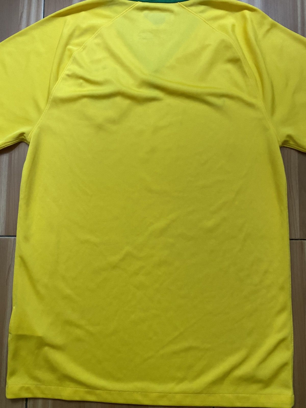 Nike Nike BRASIL 2014 2015 HOME FOOTBALL SHIRT SOCCER JERSEY Size US S / EU 44-46 / 1 - 7 Thumbnail