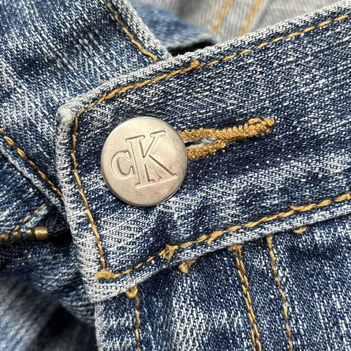 Calvin Klein VINTAGE Y2K CALVIN KLEIN DISTRESSED DENIM FADED JEANS Size US 38 / EU 54 - 16 Thumbnail