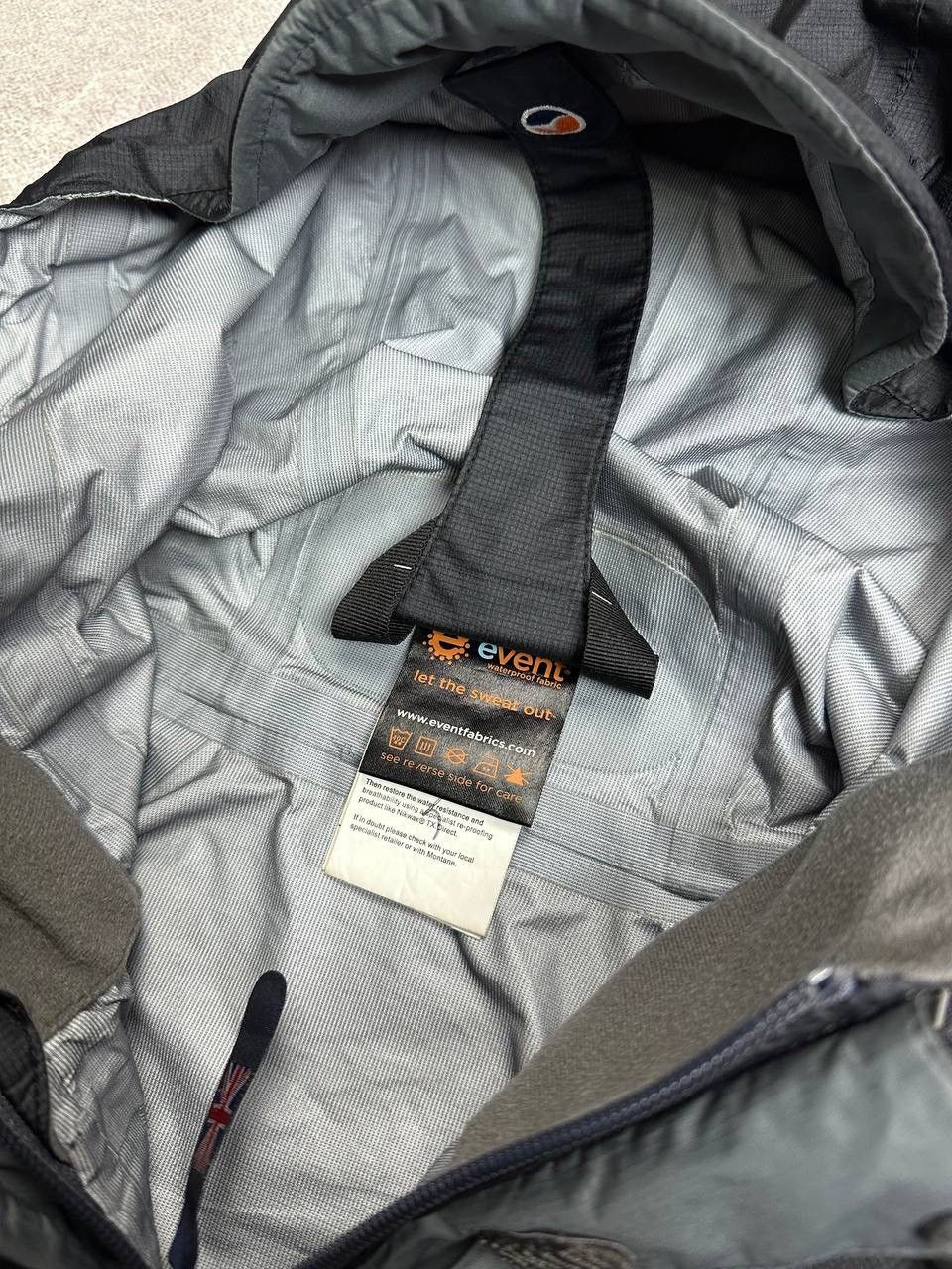 Montane Vintage Montane Outdoor Waterproof Jacket S Size US S / EU 44-46 / 1 - 10 Thumbnail