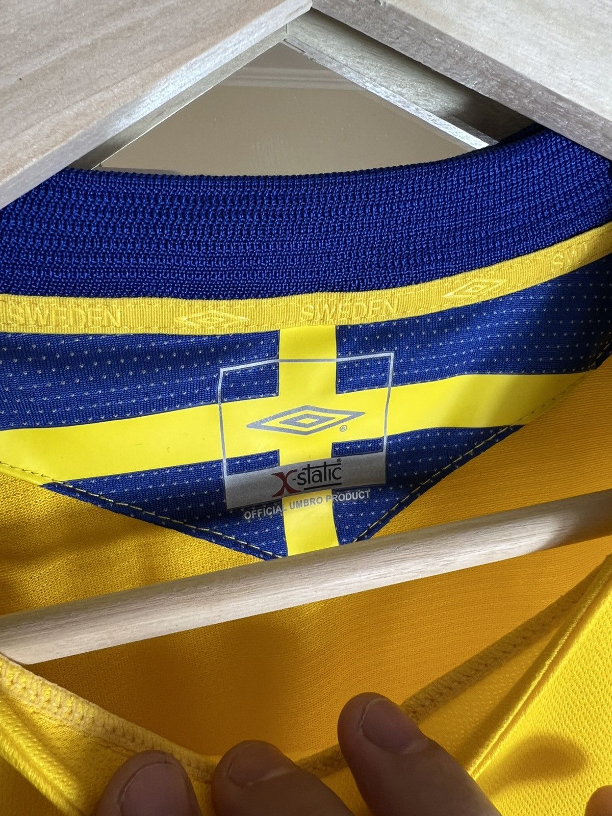 Umbro 🇸🇪Sweden National Team Umbro 2005-06 Jersey – Yellow M Y2K Size US M / EU 48-50 / 2 - 7 Thumbnail