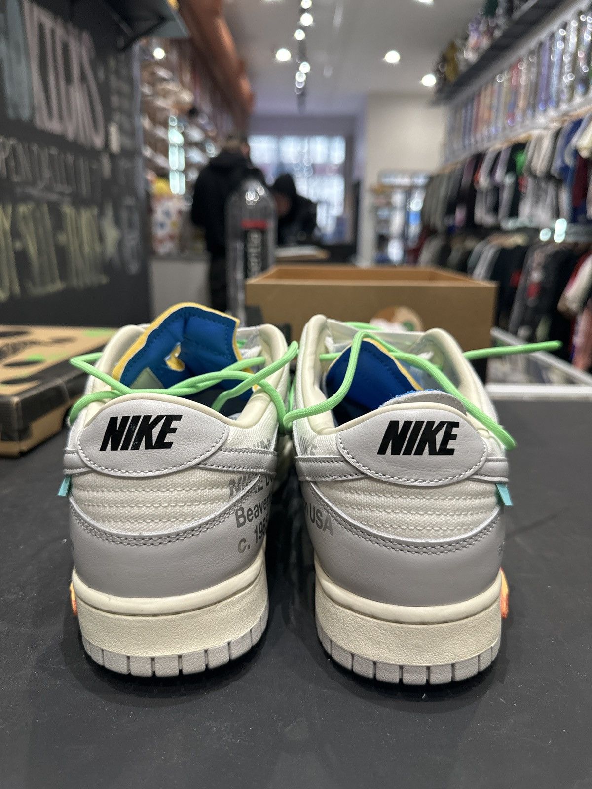 Nike × Off-White Nike Off-White Dunk Low Lot 26 Size US 10 / EU 43 - 4 Thumbnail