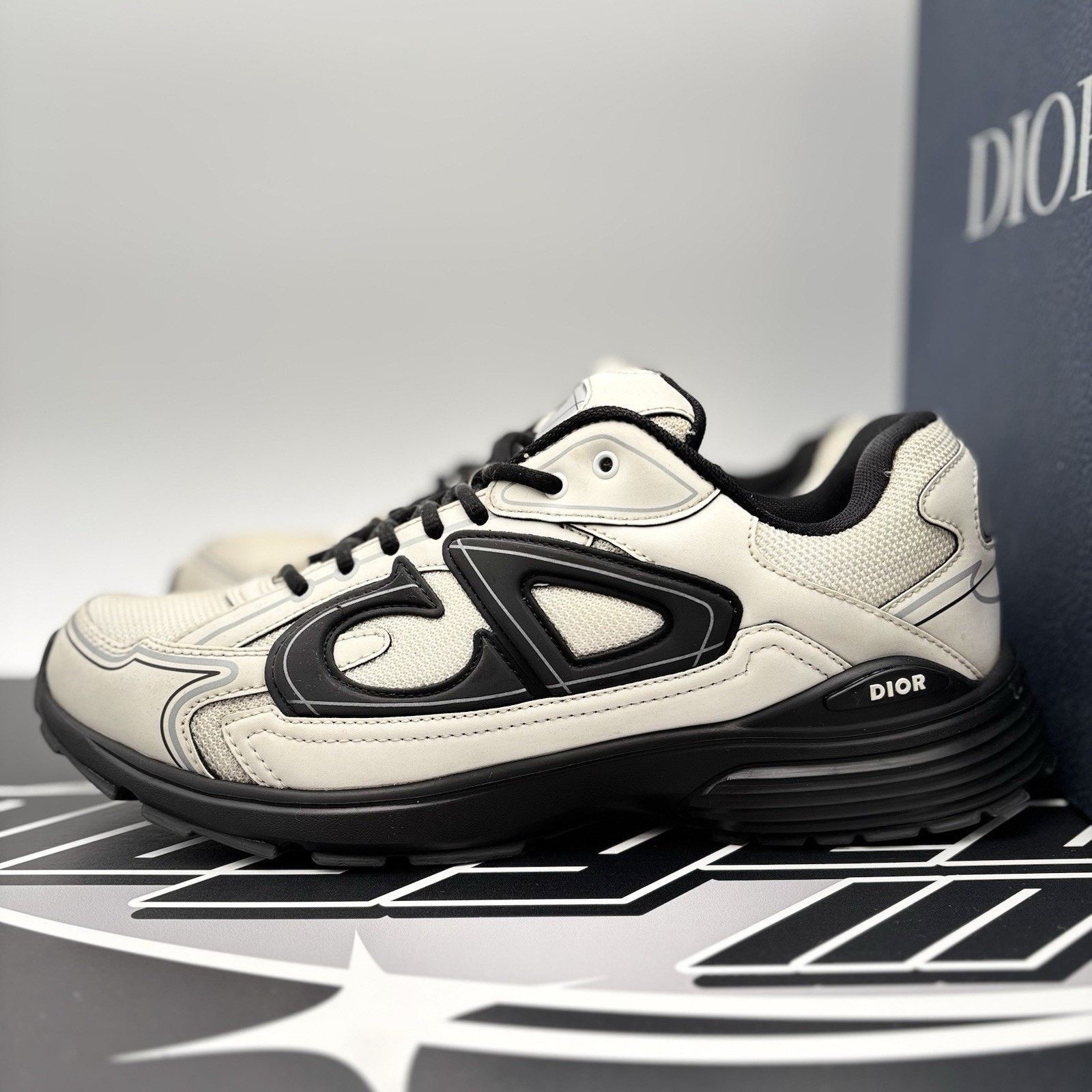 Dior Dior B30 ' White, Black ' | GOOD CONDITION! Size US 11 / EU 44 - 1 Thumbnail