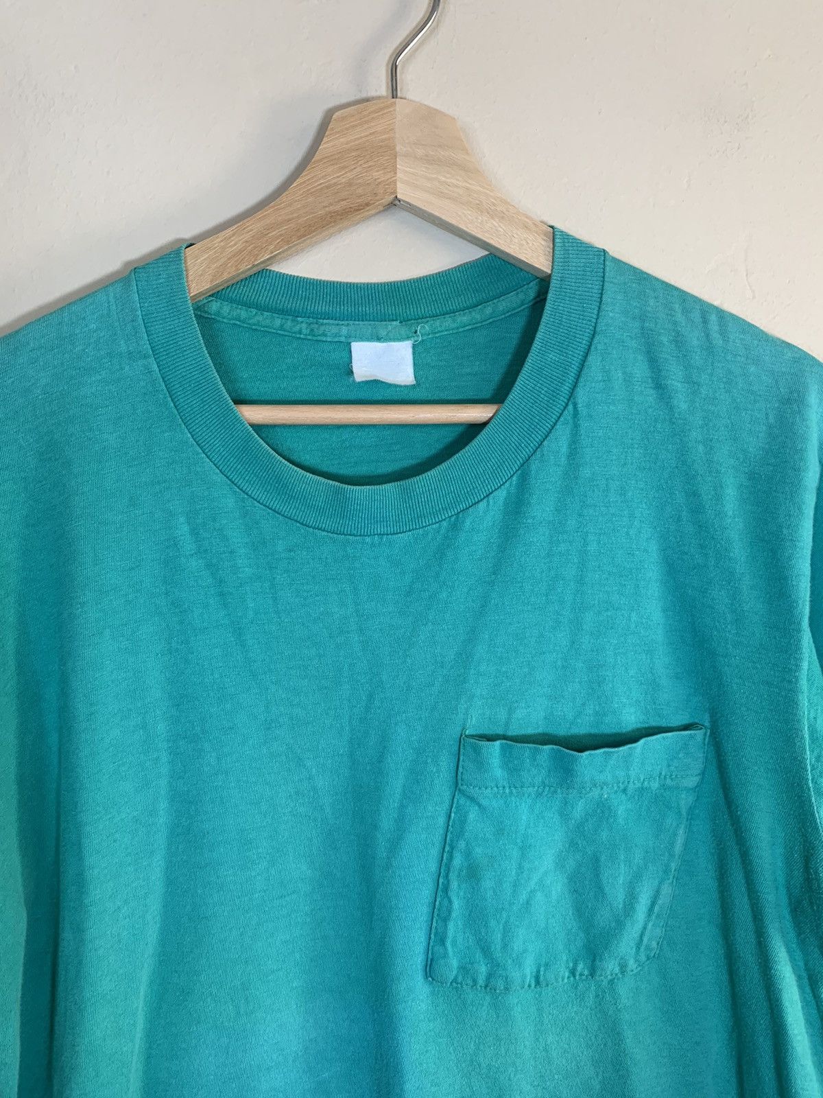 Vintage *RARE* Vintage 70’s Turquoise Single Stitch Pocket T-Shirt Size US L / EU 52-54 / 3 - 2 Thumbnail