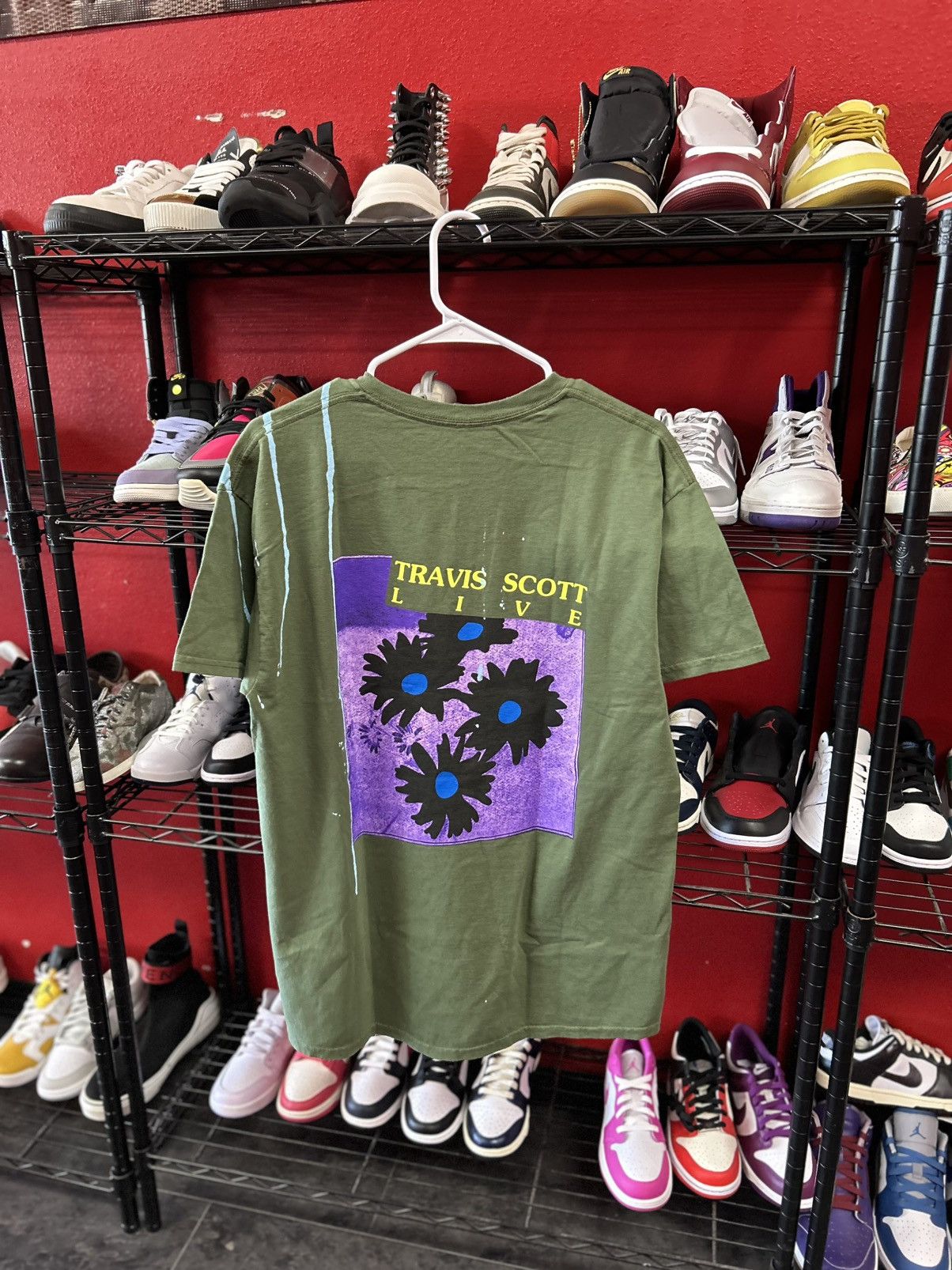 Travis Scott Travis Scott sun flowers tee Size US L / EU 52-54 / 3 - 1 Thumbnail