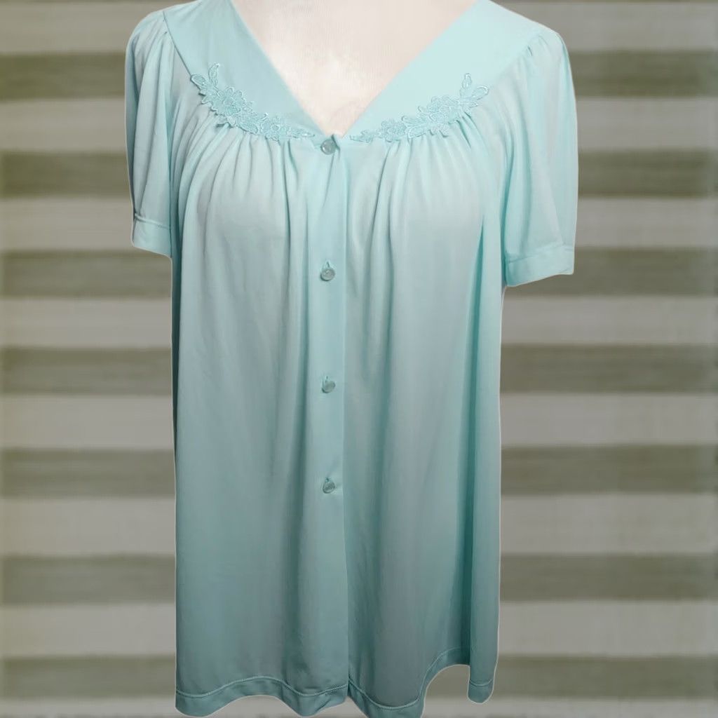 Vintage Colette by Miss Elaine Womens M Sleep Shirt Floral Button Up Nylon Light Blue Size M / US 6-8 / IT 42-44 - 1 Thumbnail