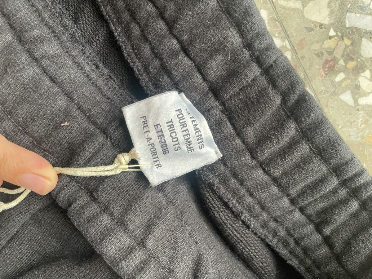 Vetements VETEMENTS ORIGINAL ARCHIVE PIECE Size 30" / US 8 / IT 44 - 2 Thumbnail