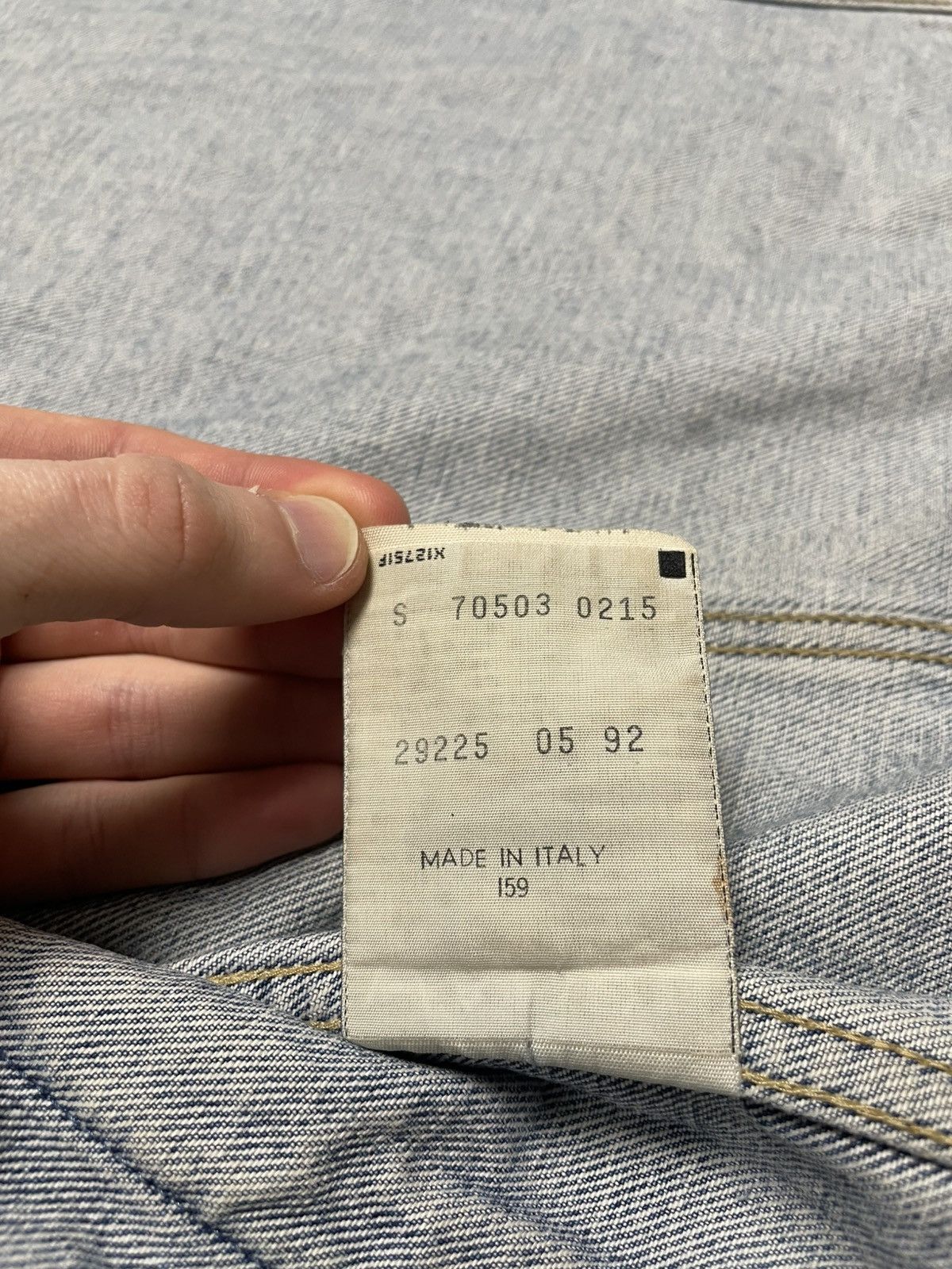 Levi's Vintage Clothing Vintage 92s Levis Blue Distressed Denim Jacket Made In Italy Size US S / EU 44-46 / 1 - 18 Thumbnail