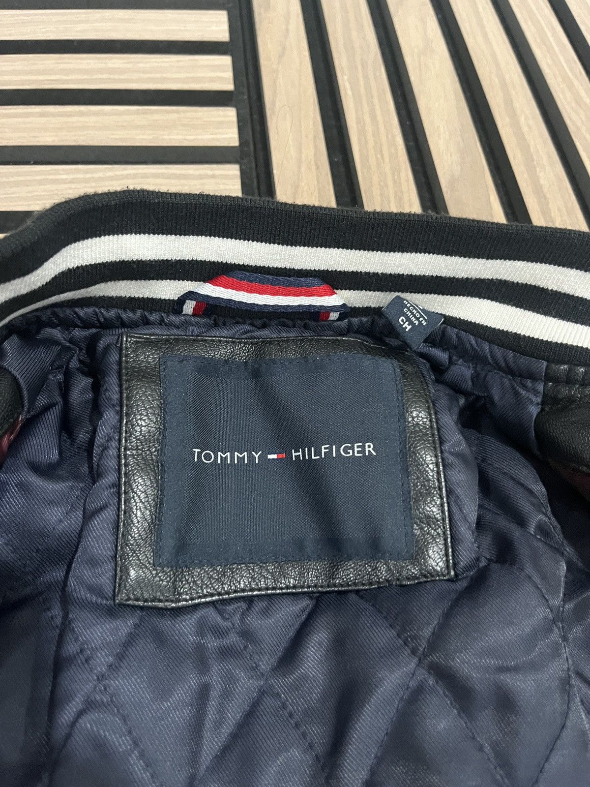 Tommy Hilfiger Tommy Hilfiger Varsity jacket men’s Size US S / EU 44-46 / 1 - 3 Thumbnail