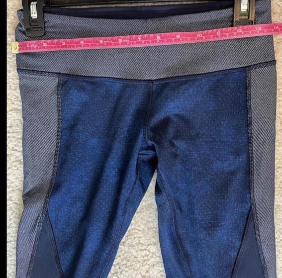 Designer Lululemon Wunder Under Cropped Leggings Sz6 Size 28" / US 6 / IT 42 - 5 Thumbnail