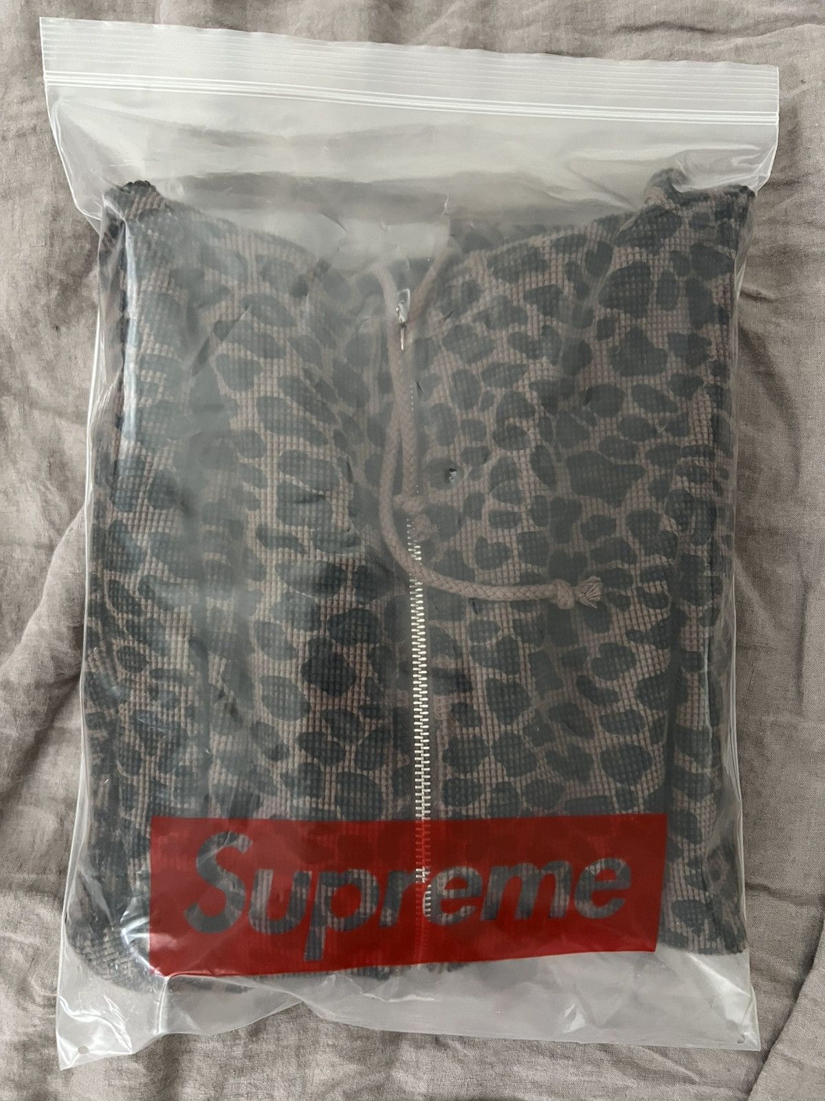 Supreme Size Medium Supreme Leopard Zip Up Hooded Thermal Size US M / EU 48-50 / 2 - 9 Thumbnail