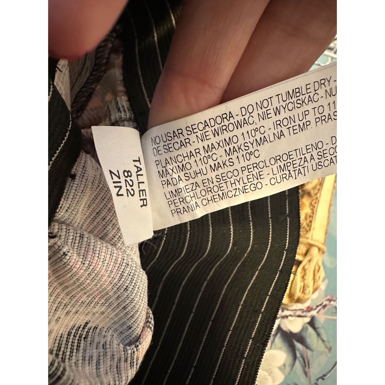 Zara Zara floral print pull on belted shorts size small Size 30" / US 8 / IT 44 - 4 Thumbnail