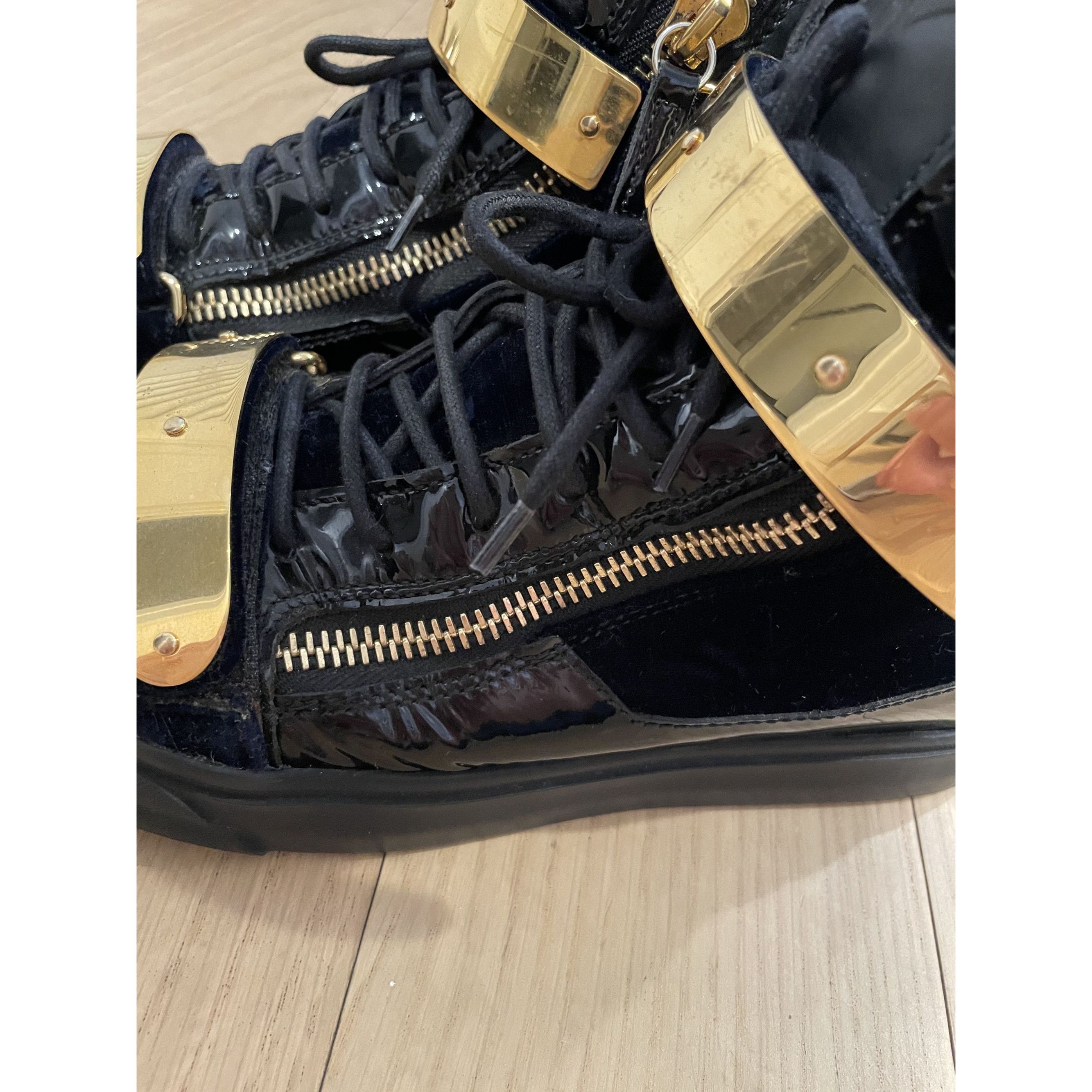 Giuseppe Zanotti Giuseppe Zanotti Black & Gold High-Top Sneakers With Velvet Size US 7 / EU 40 - 9 Thumbnail