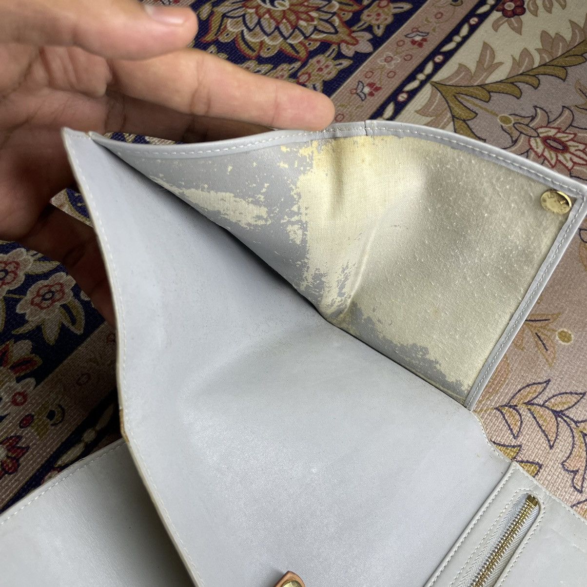 Louis Vuitton Louis Vuitton Vernis Wallet Size ONE SIZE - 15 Thumbnail