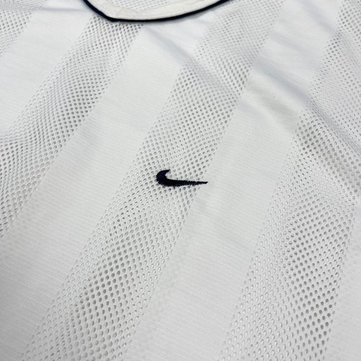 Nike × Vintage Vintage Nike Y2K Swoosh Logo Mesh Tank Top Size US L / EU 52-54 / 3 - 3 Thumbnail