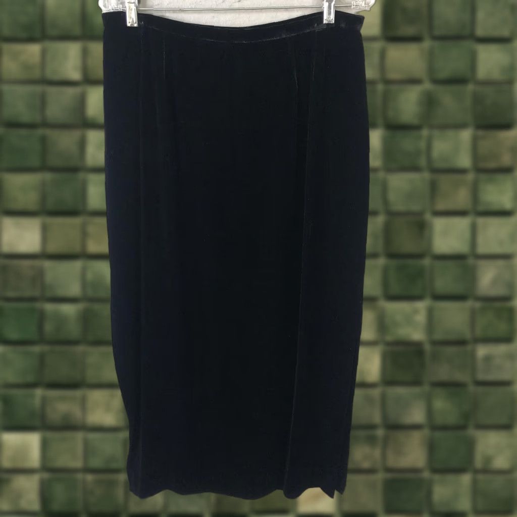 Talbots VINTAGE Talbots Skirt Womens 14 Black Velvet Maxi Formal Evening Rayon Silk Lined Dressy Size 36" / US 14 / IT 50 - 1 Thumbnail