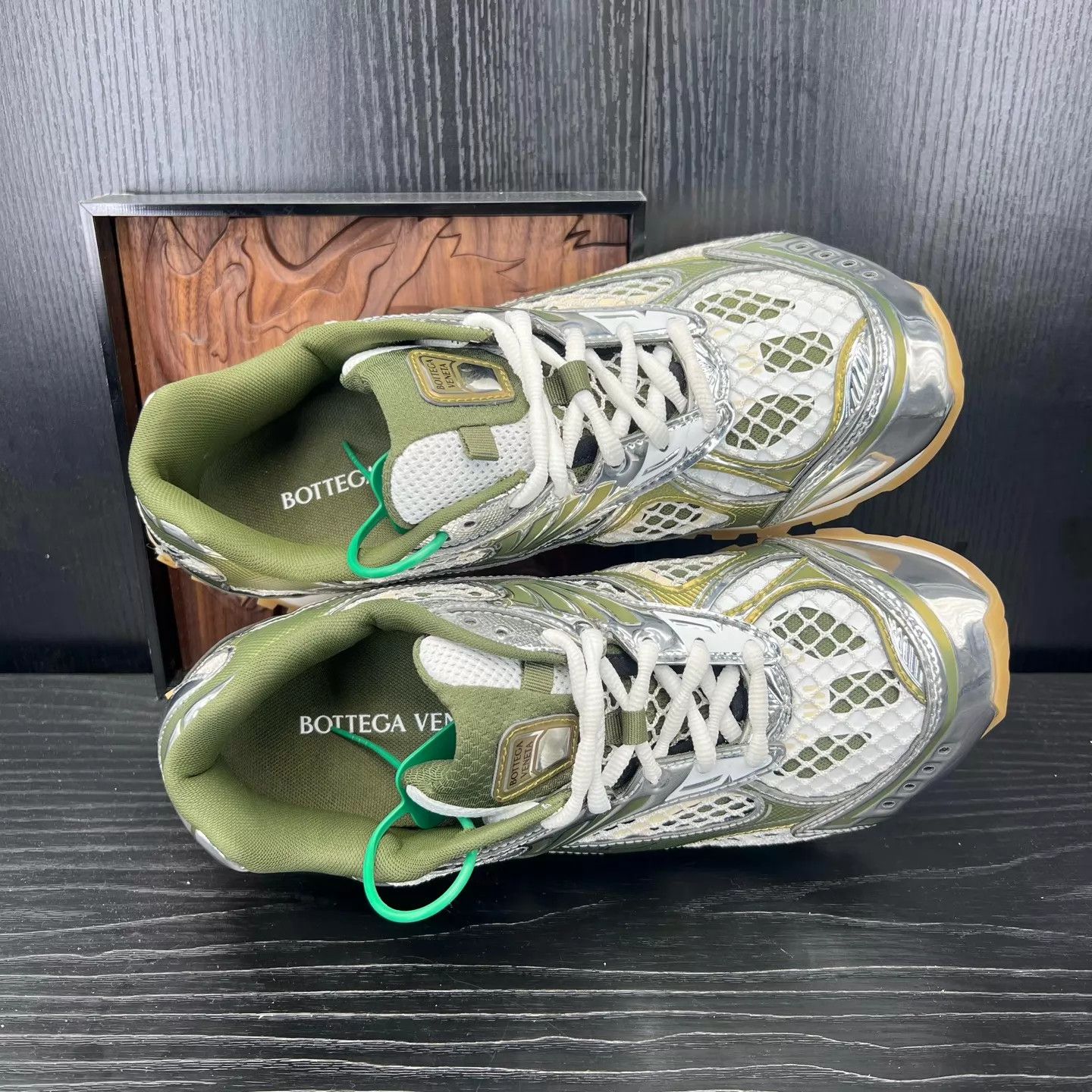 Bottega Veneta BV Orbit Sneaker White/Green 41 99NewWithBox Size US 8 / EU 41 - 7 Thumbnail
