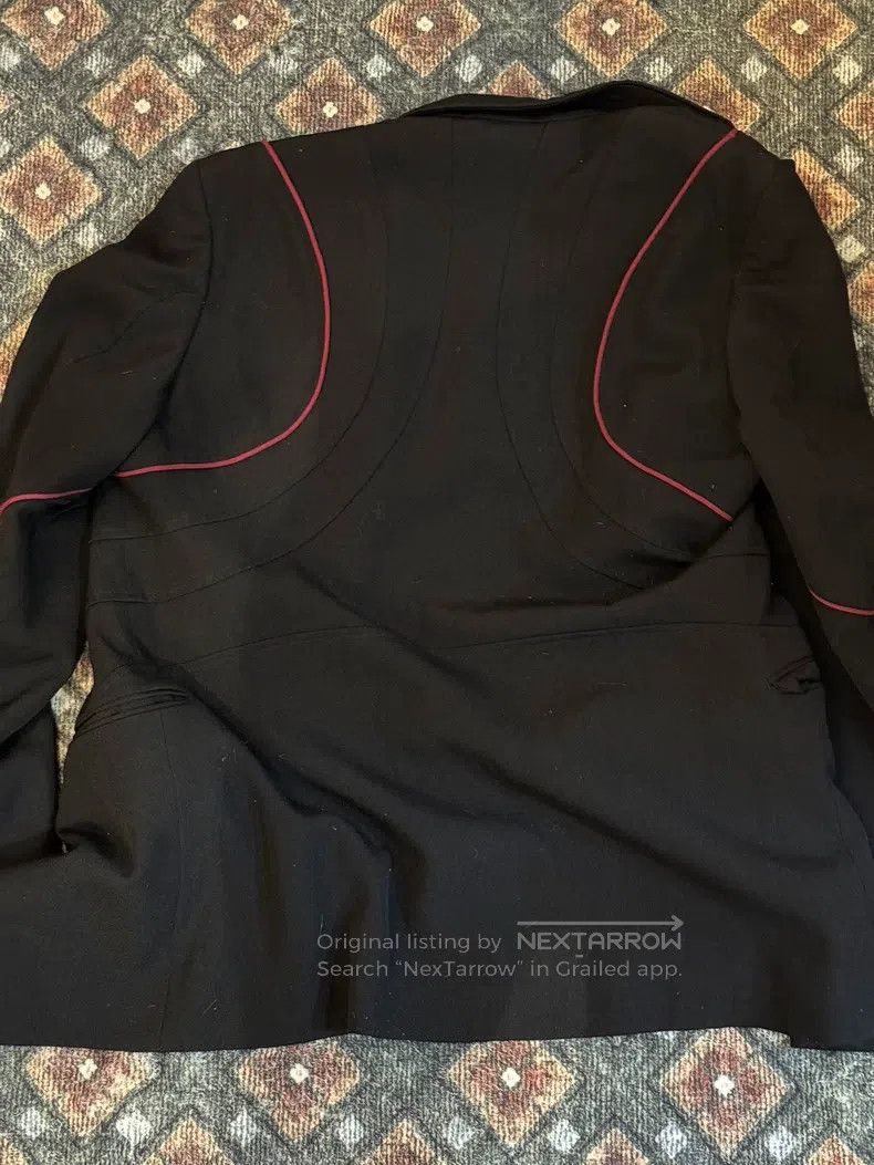 Comme des Garcons Comme Des Garcons Black curve pieced tailored suit jacket Size US M / EU 48-50 / 2 - 4 Thumbnail