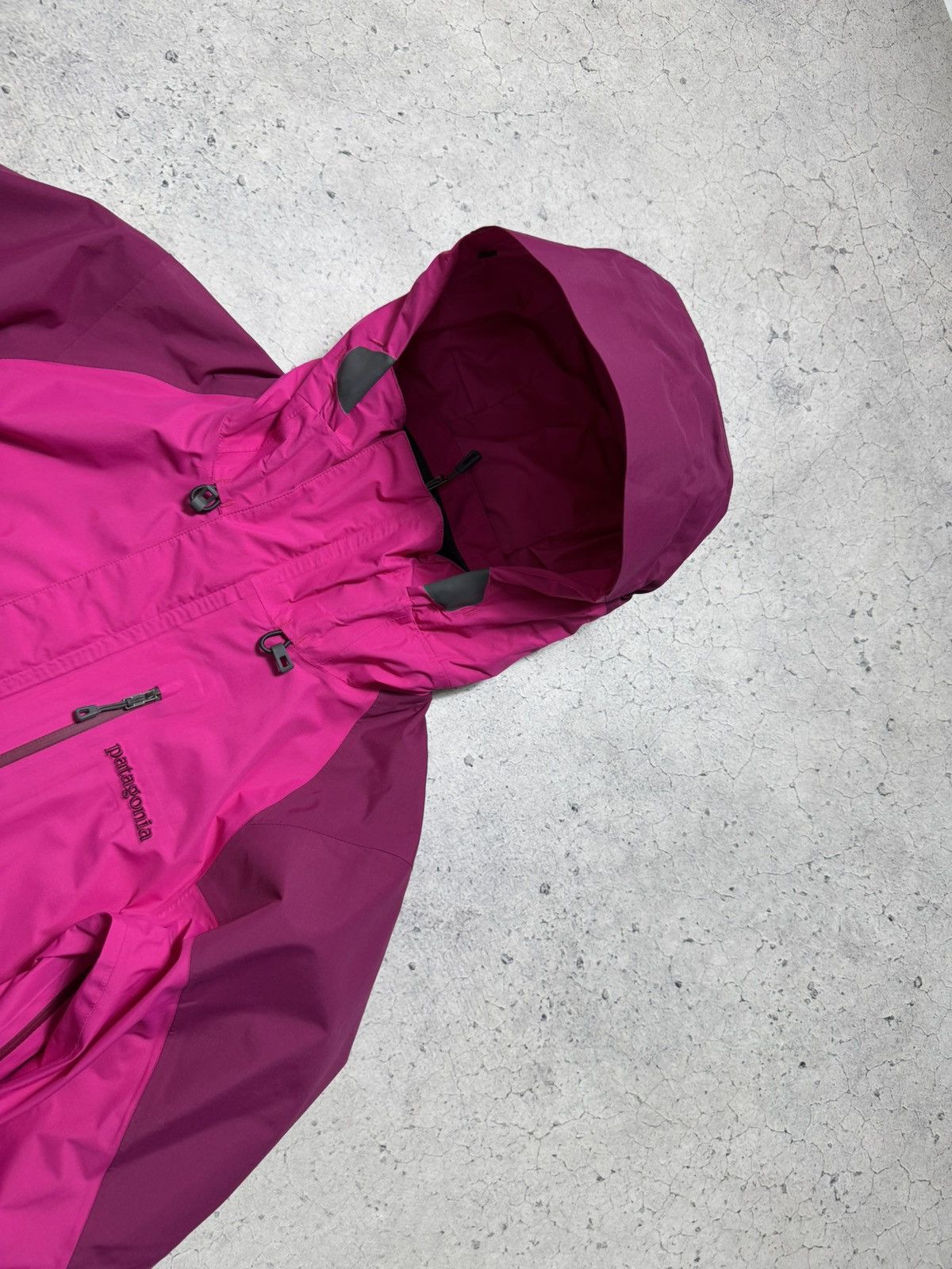 Patagonia Patagonia Gore-Tex Women’s Windbreakers Jacket Size S Size S / US 4 / IT 40 - 5 Thumbnail