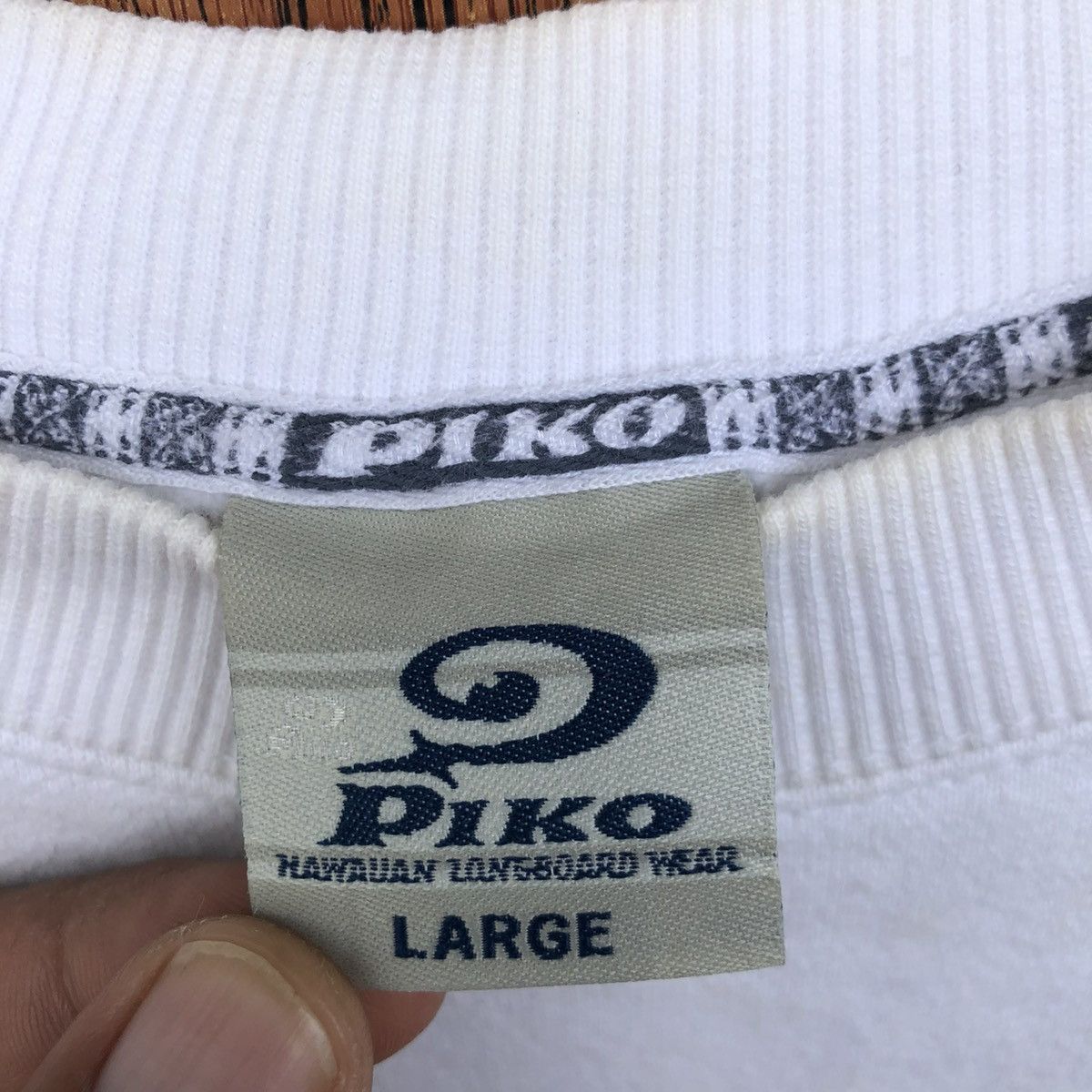 Vintage Vintage Hawaiian Longboard Wear Sweatshirt Size US L / EU 52-54 / 3 - 10 Thumbnail