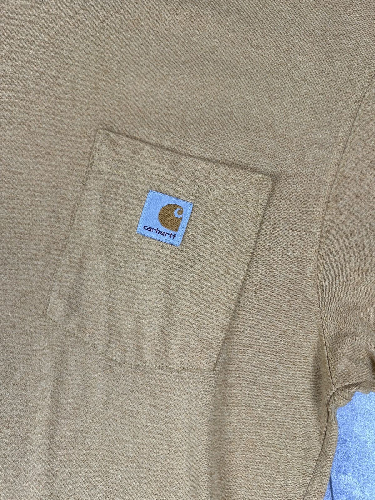 Carhartt Carhartt Mustard Small Tab Logo Mens Basic T-Shirt Size US S / EU 44-46 / 1 - 4 Thumbnail
