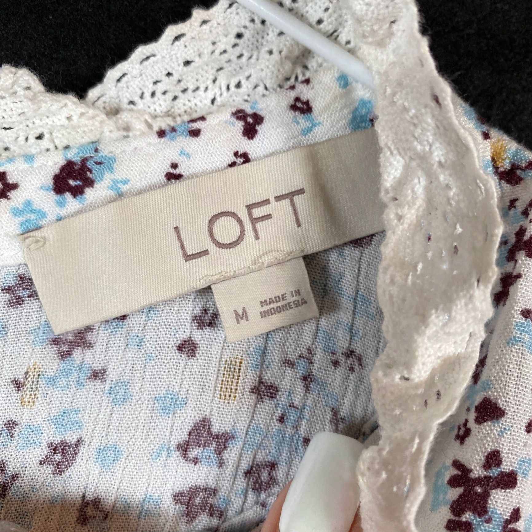 Loft LOFT Blouse Multicolor Floral Bell Sleeve Peasant Crochet Stretch M Womens Top Boho Casual Workwear Vertical Floral Pattern Size M / US 6-8 / IT 42-44 - 6 Thumbnail