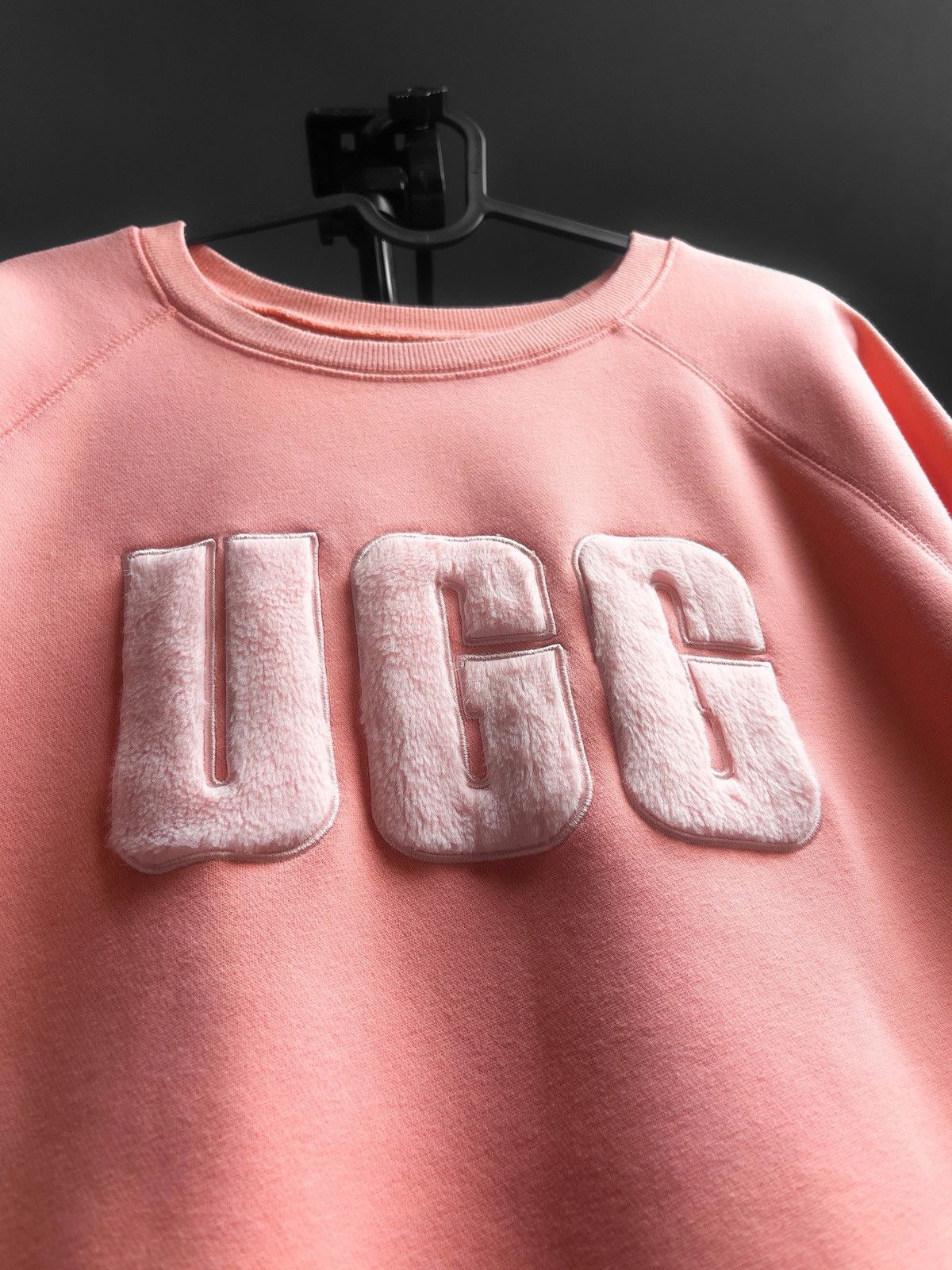 Ugg UGG Madeline Fuzzy Logo Crewneck Sweatshirt Size L / US 10 / IT 46 - 1 Thumbnail