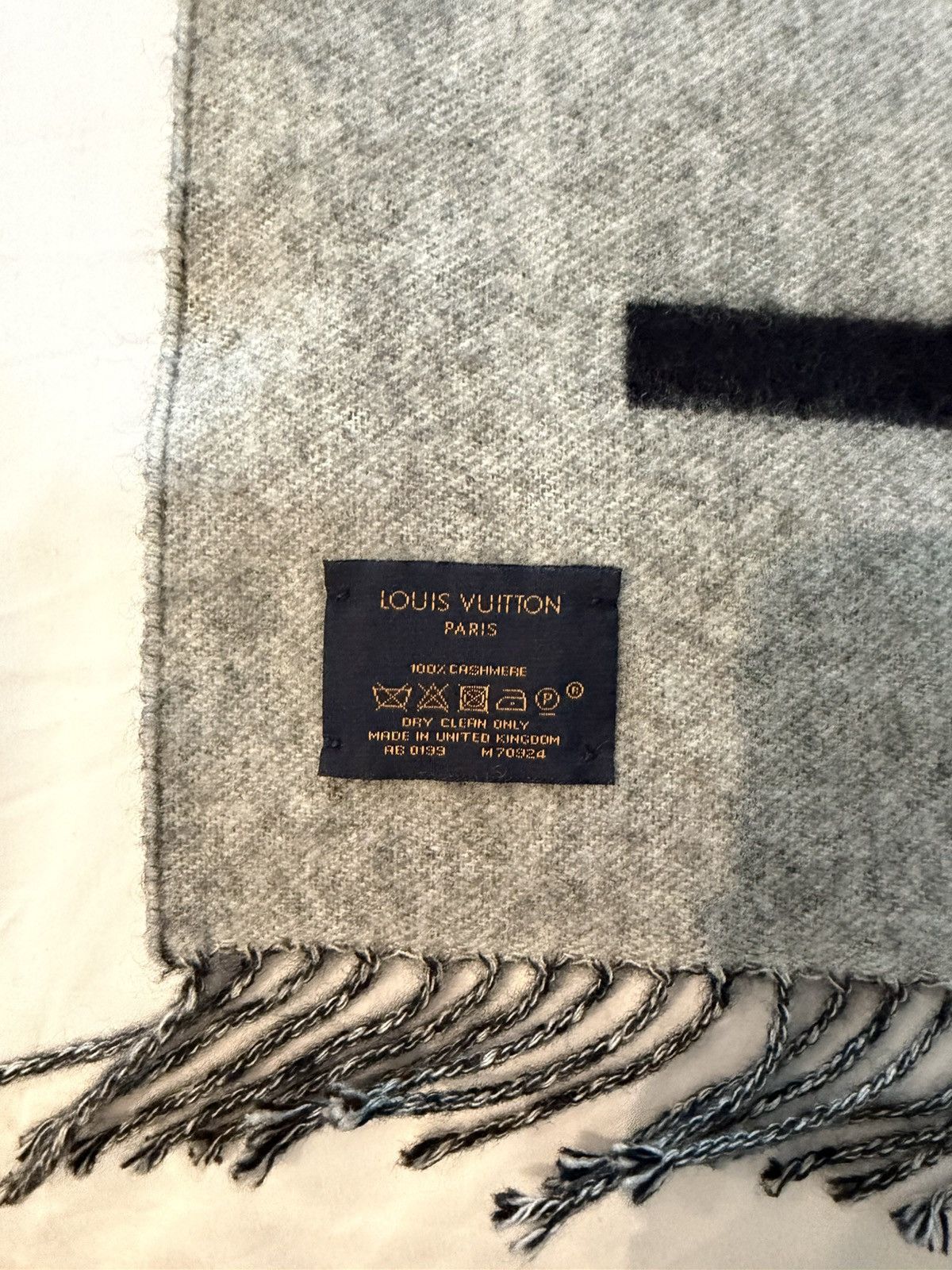 Louis Vuitton Louis Vuitton cashmere scarf Size ONE SIZE - 2 Thumbnail