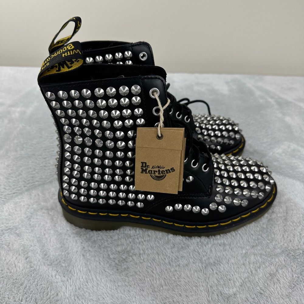 Dr. Martens Dr Martens NWT 1460 Spike Black Silver Combat Boots Size 8 Size US 8 / EU 41 - 3 Thumbnail